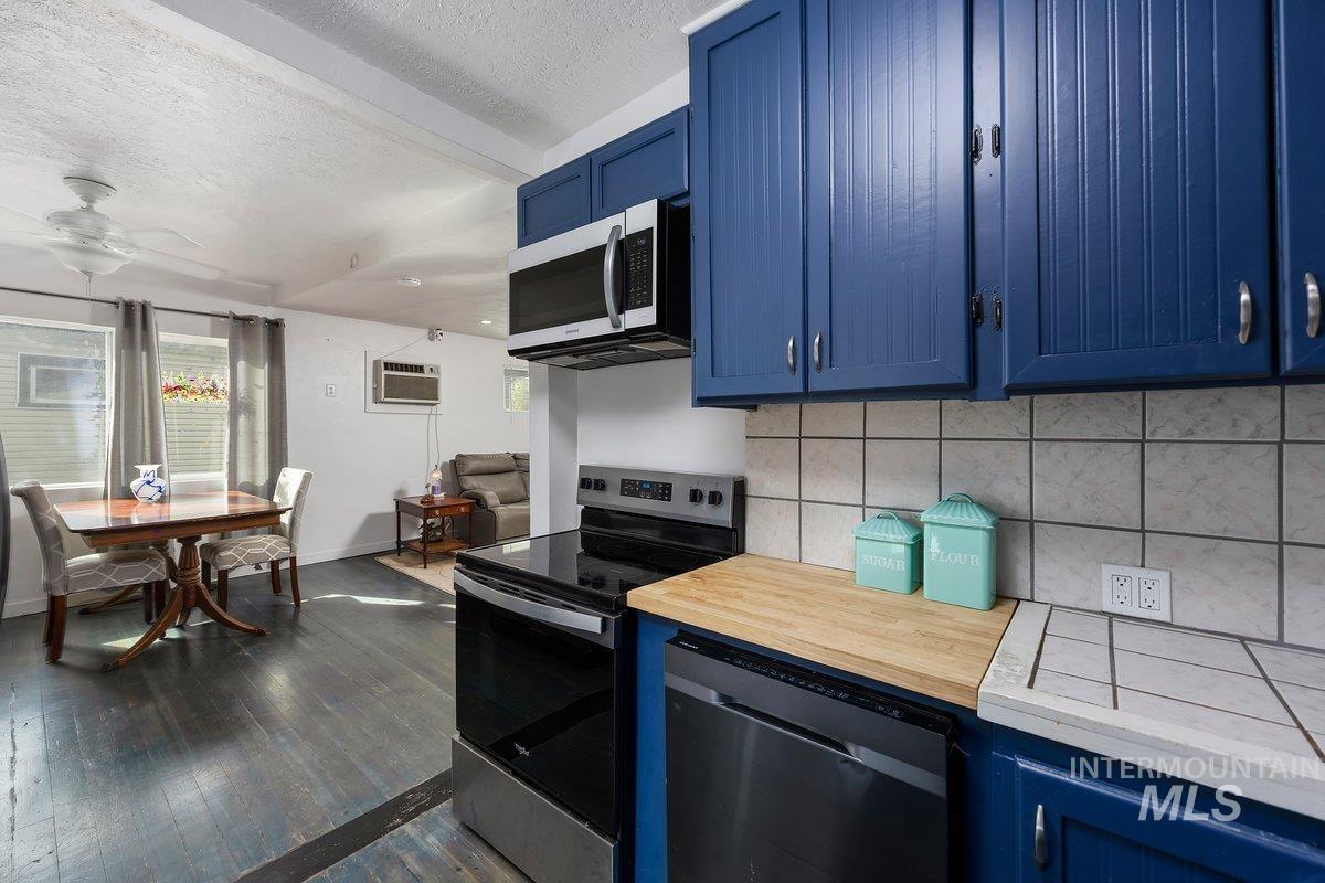 460 6th Ave N, Twin Falls, Idaho 83301, 2 Bedrooms, 1 Bathroom, Residential For Sale, Price $239,000,MLS 98983164