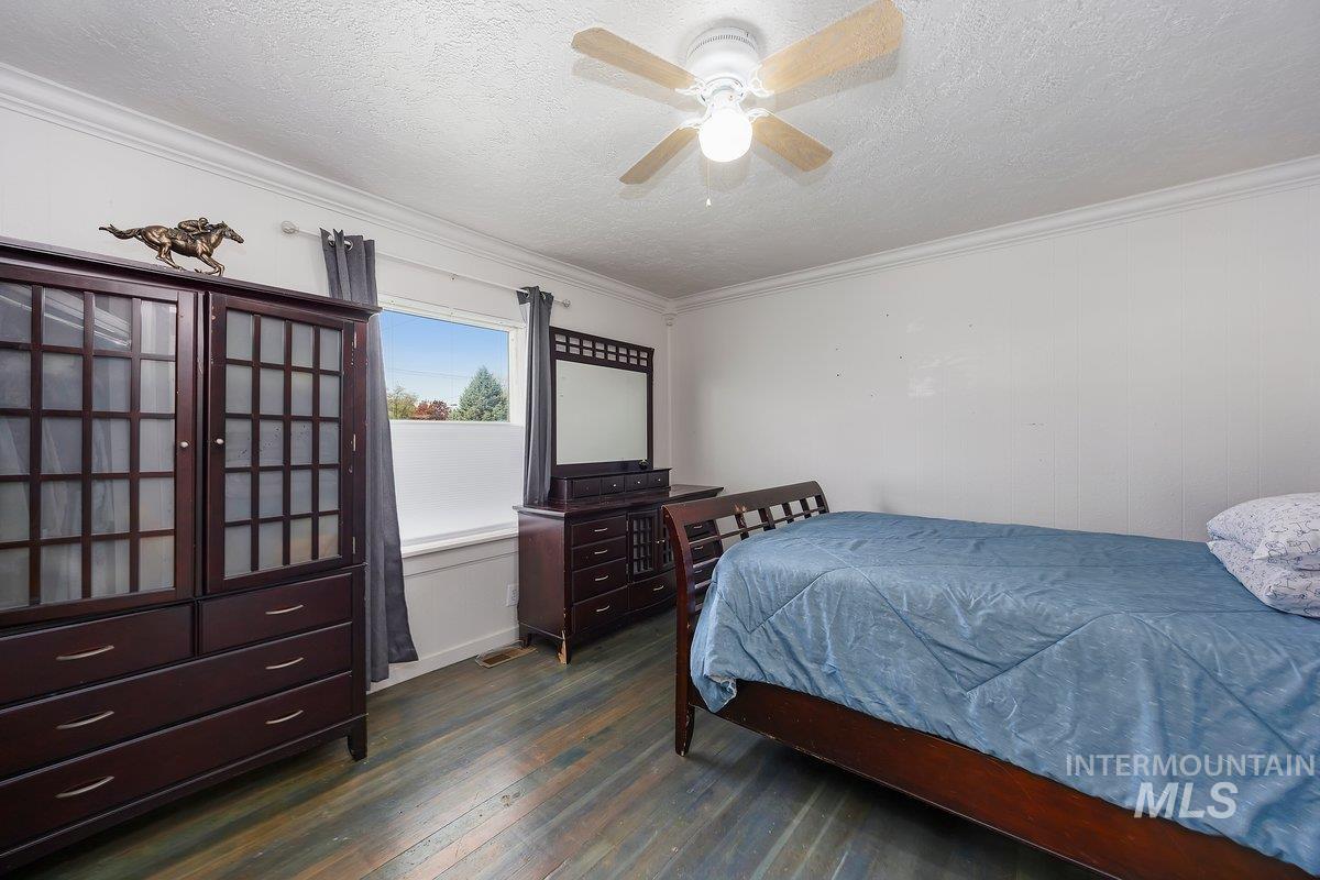 460 6th Ave N, Twin Falls, Idaho 83301, 2 Bedrooms, 1 Bathroom, Residential For Sale, Price $239,000,MLS 98983164