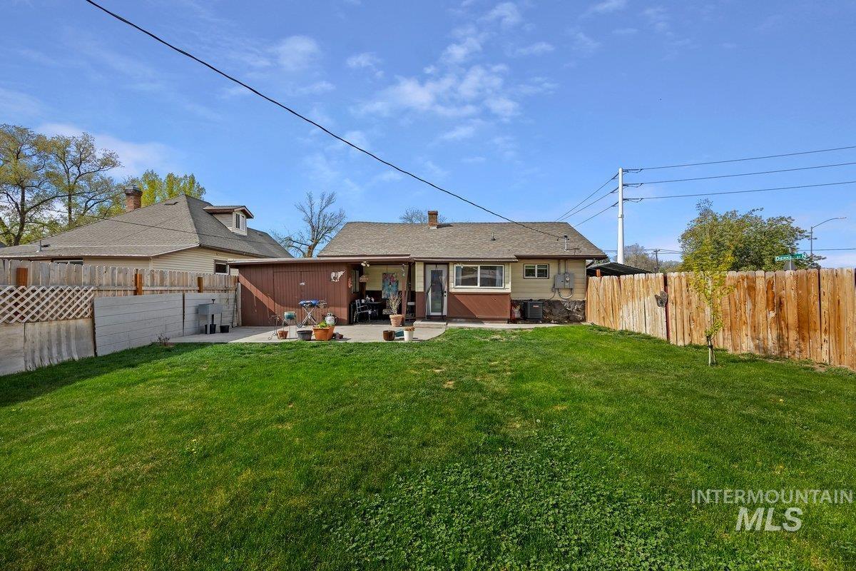 460 6th Ave N, Twin Falls, Idaho 83301, 2 Bedrooms, 1 Bathroom, Residential For Sale, Price $239,000,MLS 98983164