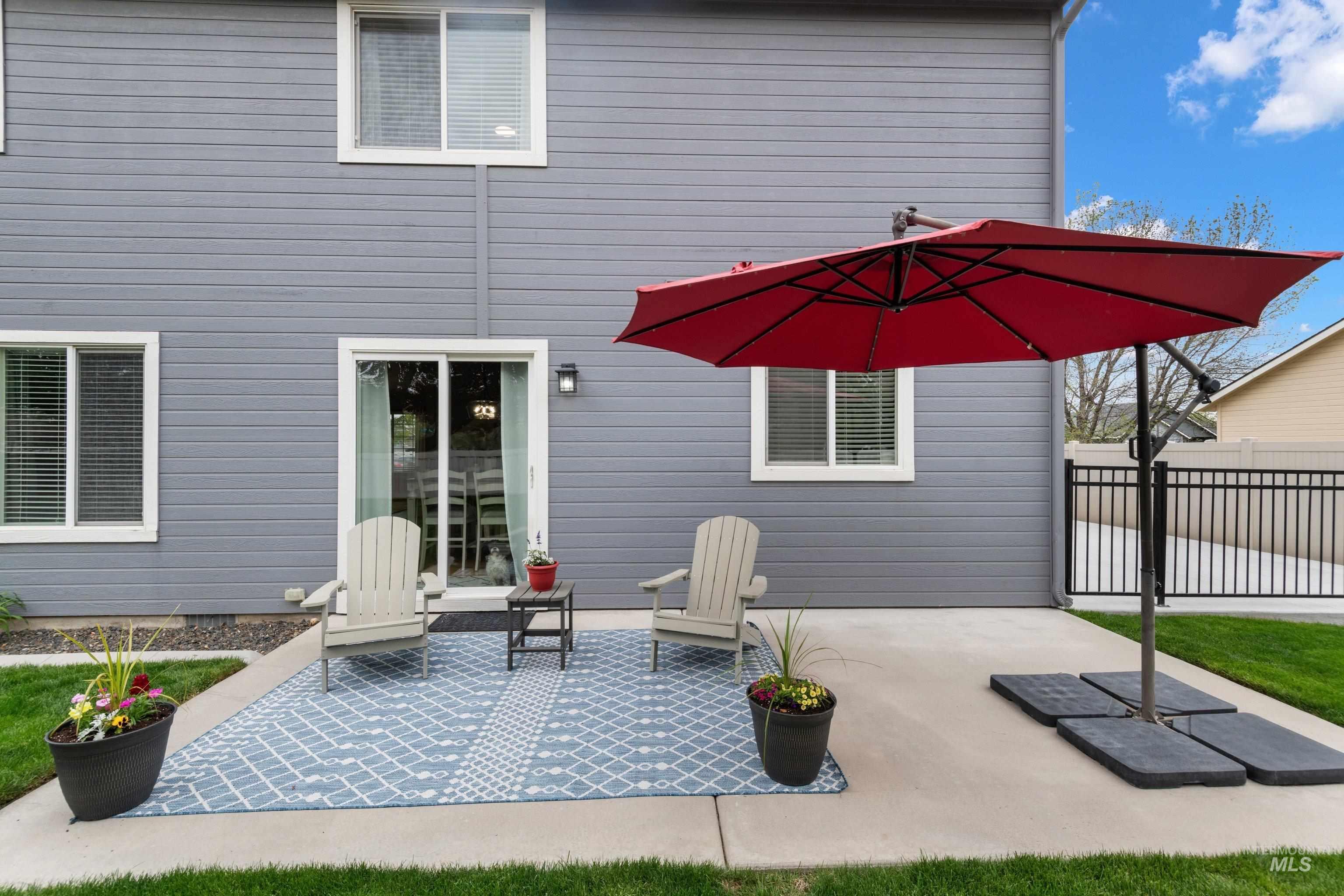 1715 N Firebrick Dr, Kuna, Idaho 83634-5027, 4 Bedrooms, 2.5 Bathrooms, Residential For Sale, Price $479,000,MLS 98983167
