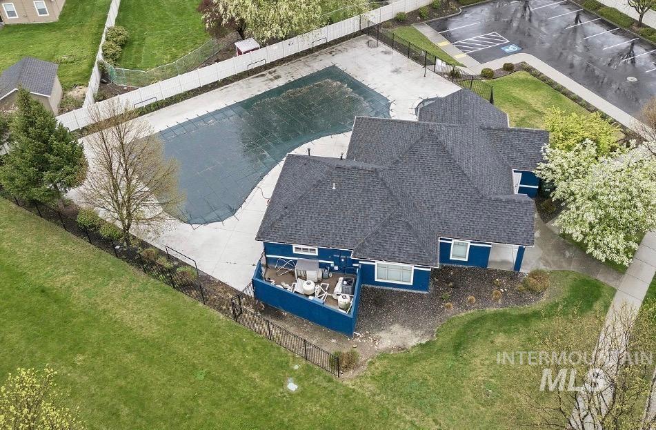 1715 N Firebrick Dr, Kuna, Idaho 83634-5027, 4 Bedrooms, 2.5 Bathrooms, Residential For Sale, Price $479,000,MLS 98983167