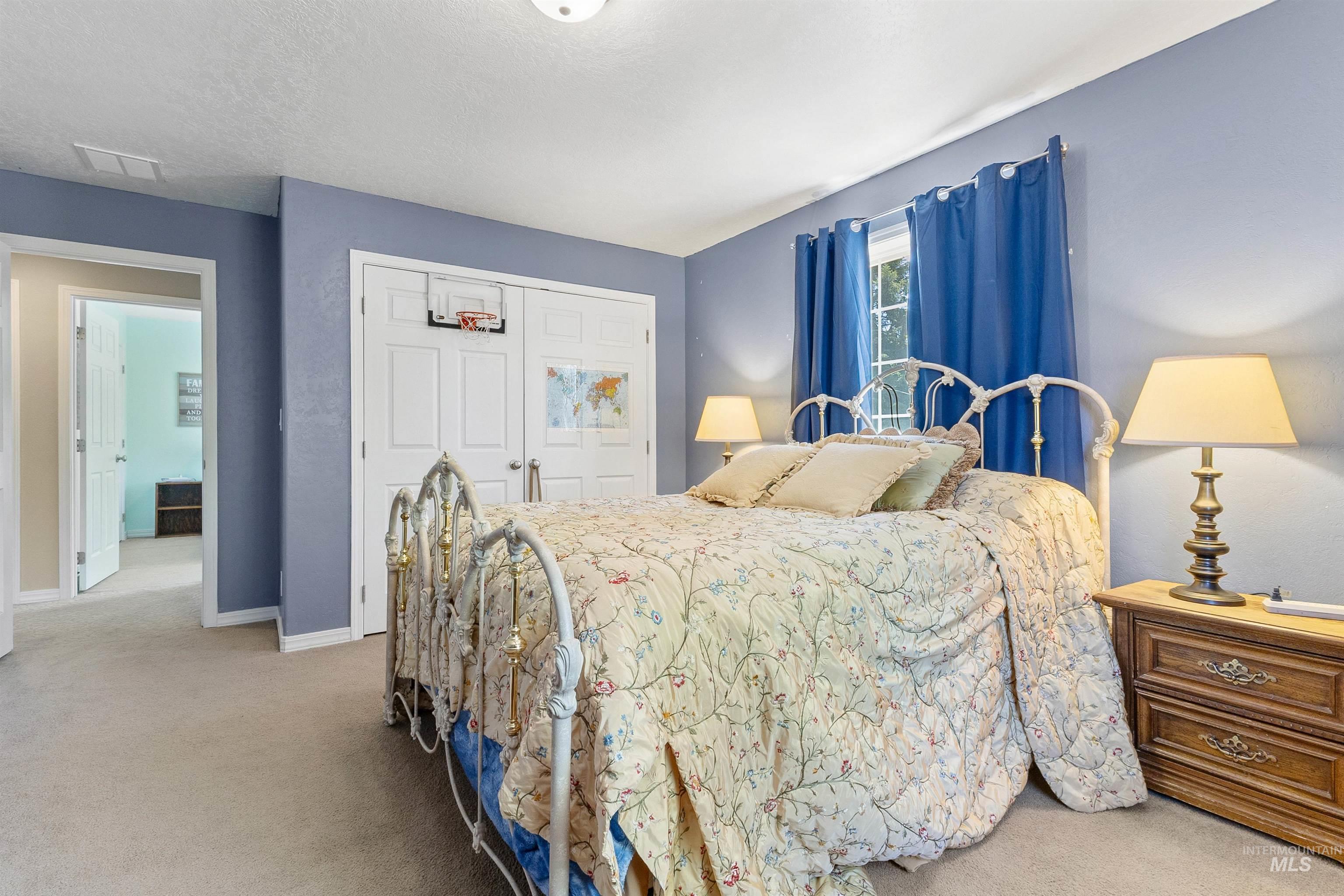 2425 N Redway Road, Boise, Idaho 83704, 7 Bedrooms, 5 Bathrooms, Residential For Sale, Price $829,000,MLS 98983168