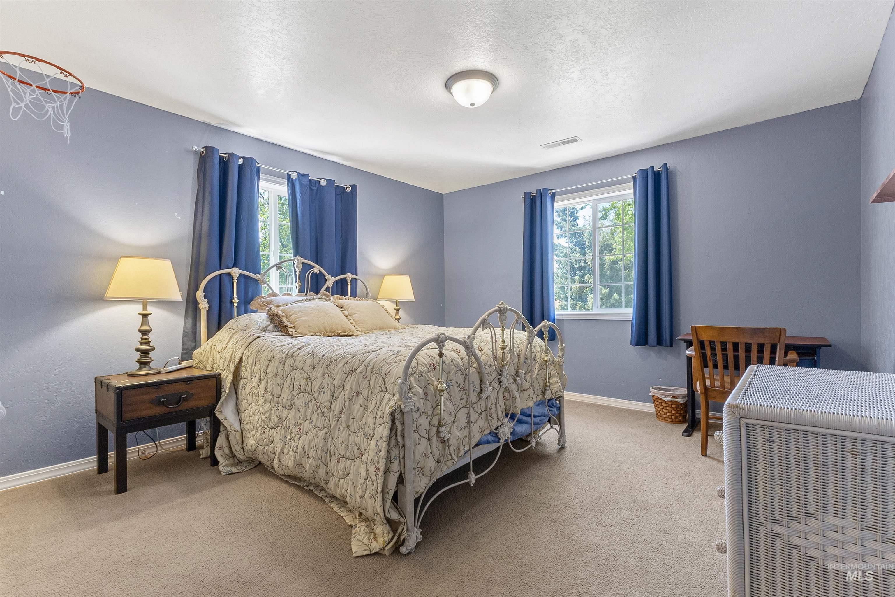 2425 N Redway Road, Boise, Idaho 83704, 7 Bedrooms, 5 Bathrooms, Residential For Sale, Price $829,000,MLS 98983168