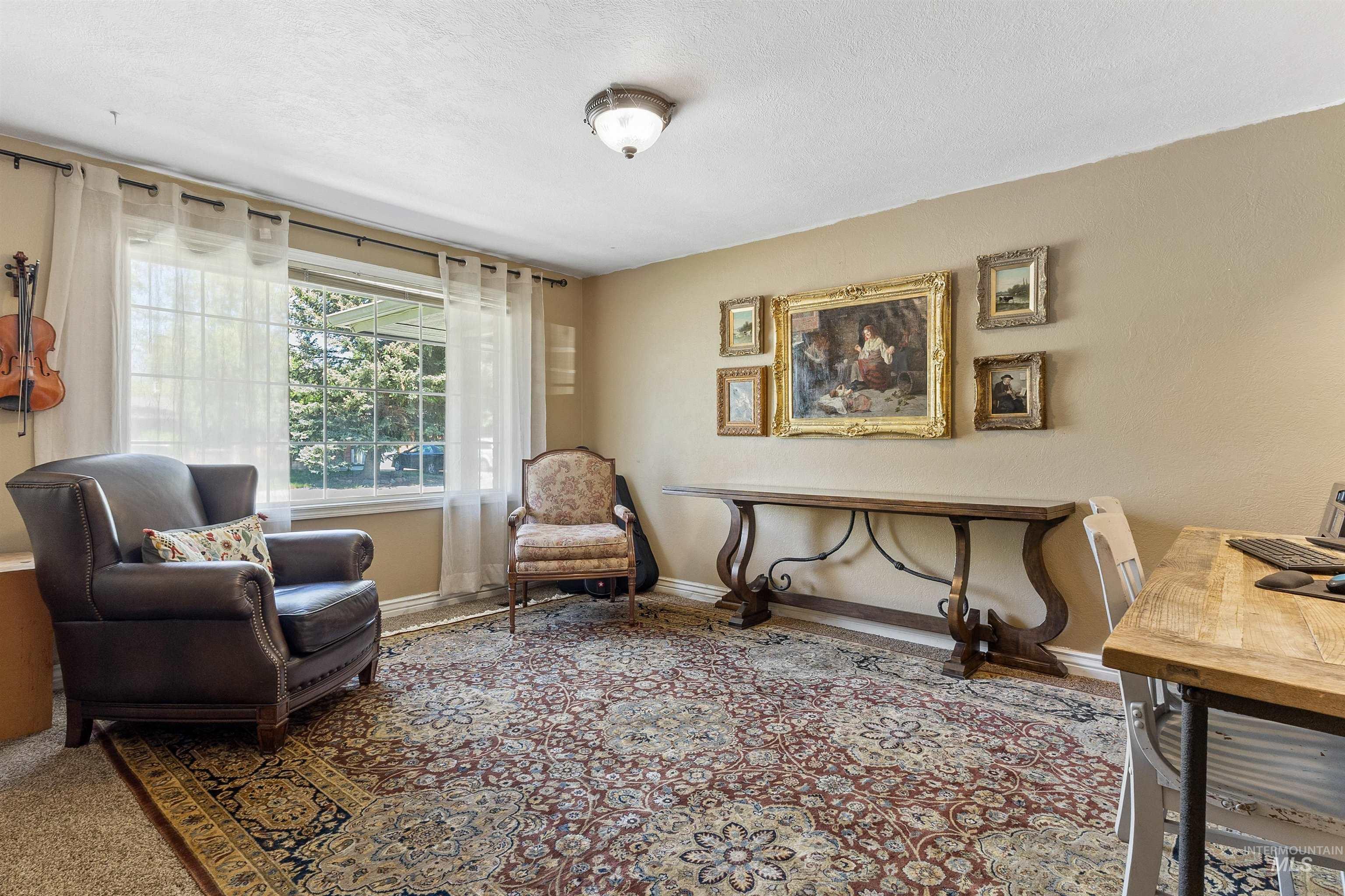 2425 N Redway Road, Boise, Idaho 83704, 7 Bedrooms, 5 Bathrooms, Residential For Sale, Price $829,000,MLS 98983168