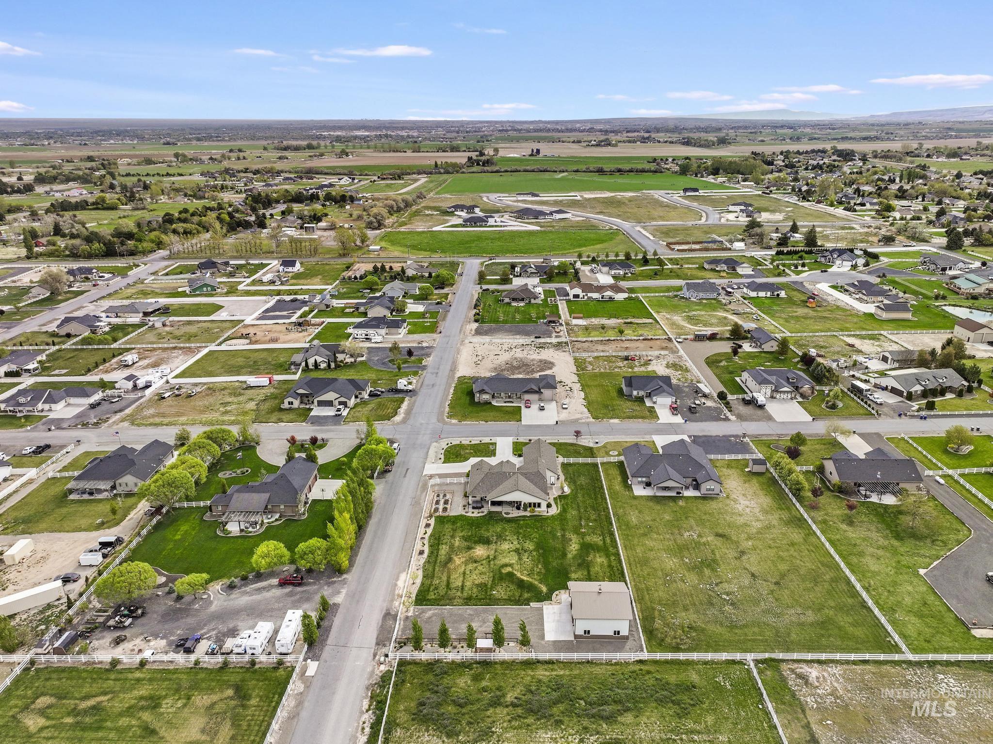 3743 N 2481 E, Twin Falls, Idaho 83301, 4 Bedrooms, 2.5 Bathrooms, Residential For Sale, Price $834,900, 98983169