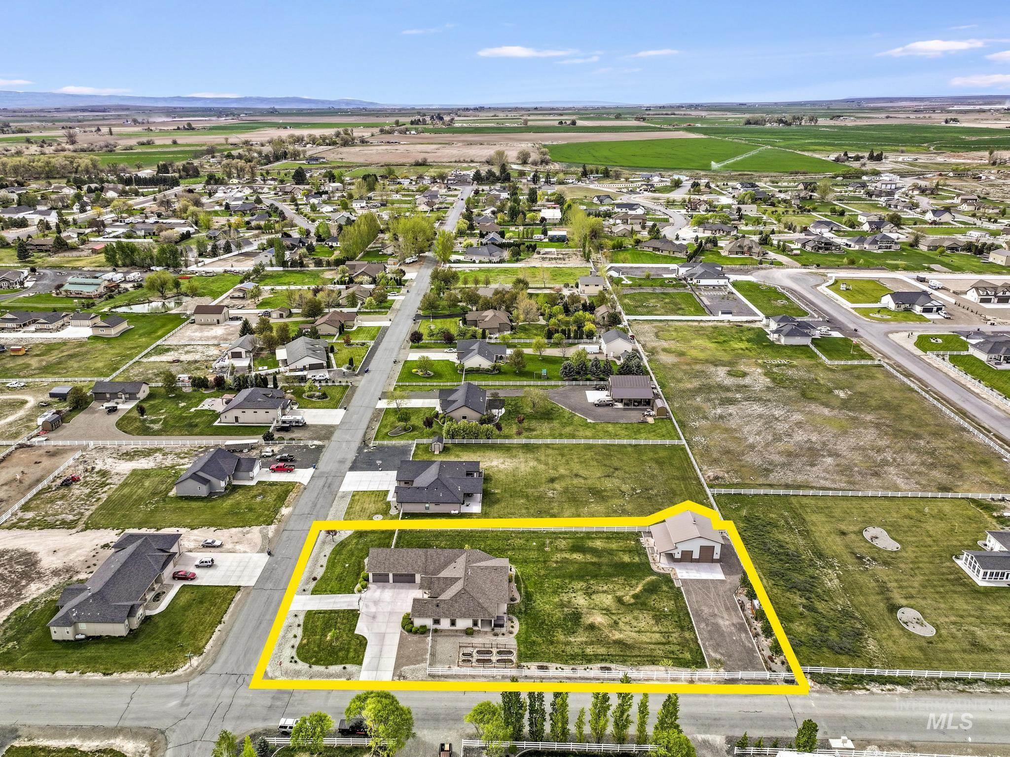 3743 N 2481 E, Twin Falls, Idaho 83301, 4 Bedrooms, 2.5 Bathrooms, Residential For Sale, Price $834,900, 98983169