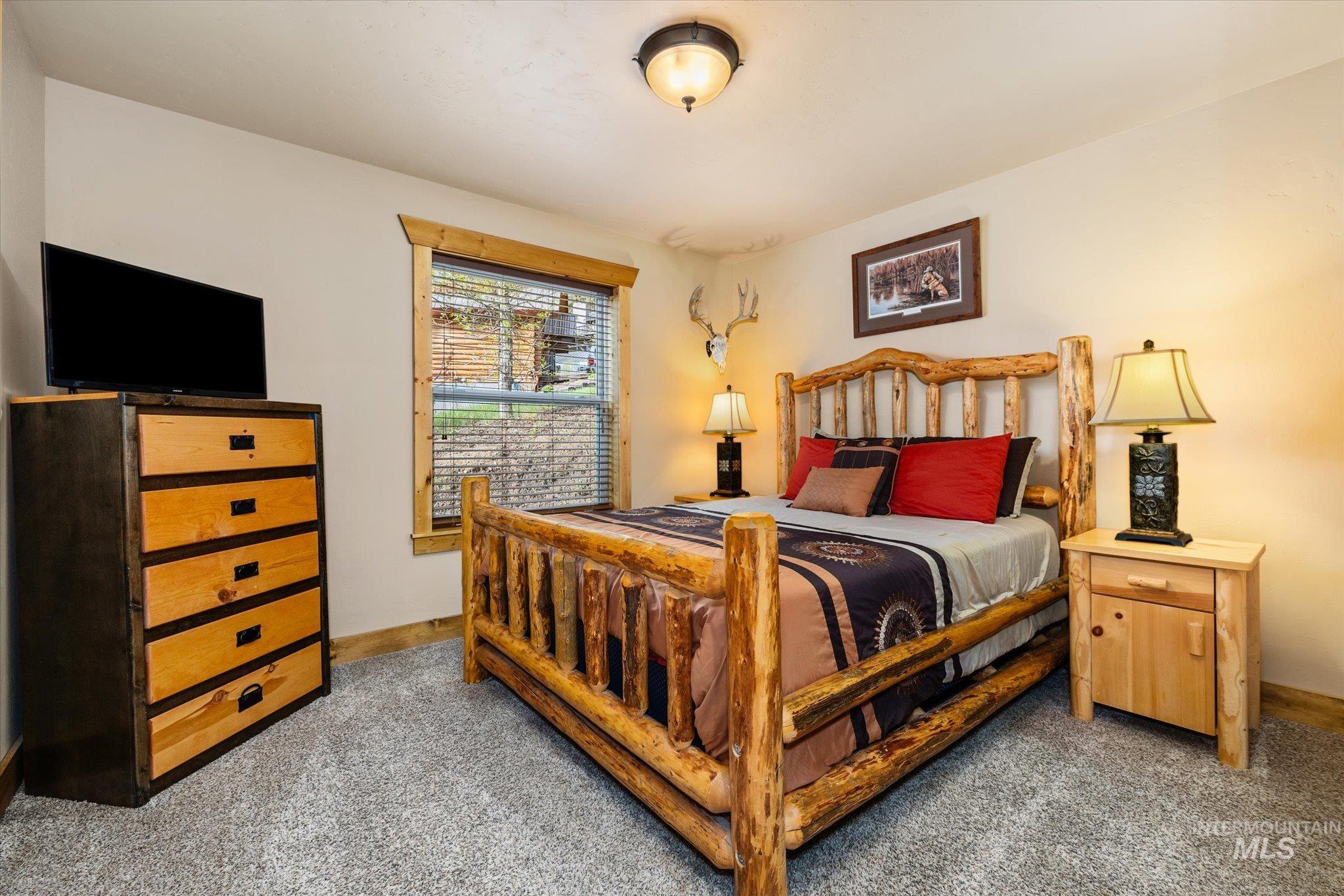 15 Starview Dr., Garden Valley, Idaho 83642, 3 Bedrooms, 2 Bathrooms, Residential For Sale, Price $699,900,MLS 98983171