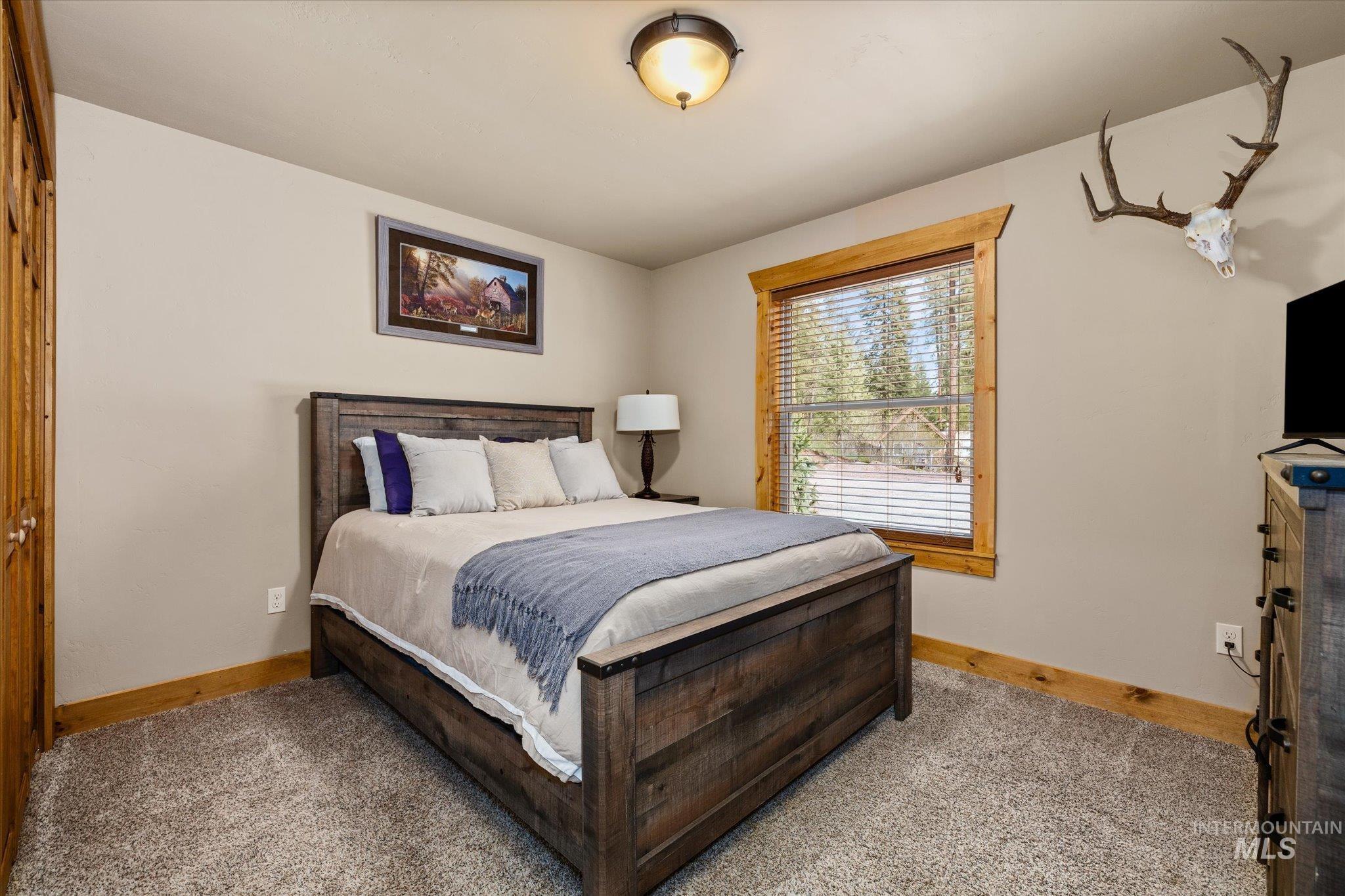 15 Starview Dr., Garden Valley, Idaho 83642, 3 Bedrooms, 2 Bathrooms, Residential For Sale, Price $699,900,MLS 98983171