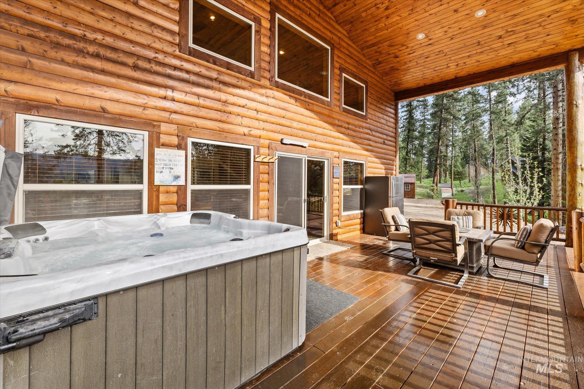 15 Starview Dr., Garden Valley, Idaho 83642, 3 Bedrooms, 2 Bathrooms, Residential For Sale, Price $699,900,MLS 98983171