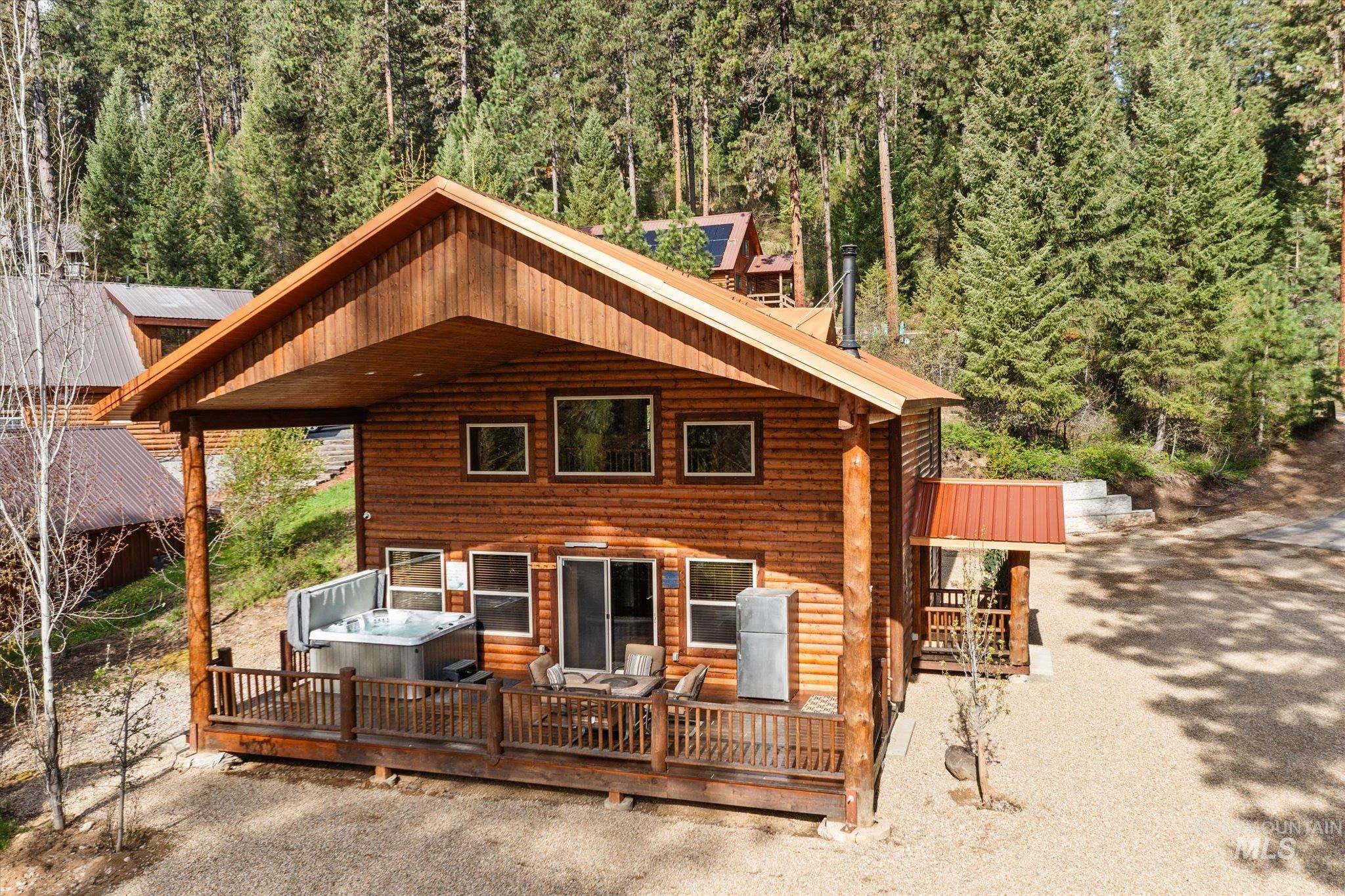 15 Starview Dr., Garden Valley, Idaho 83642, 3 Bedrooms, 2 Bathrooms, Residential For Sale, Price $699,900,MLS 98983171