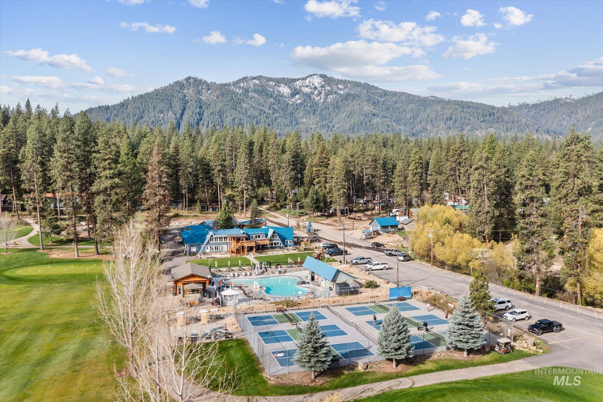 15 Starview Dr., Garden Valley, Idaho 83642, 3 Bedrooms, 2 Bathrooms, Residential For Sale, Price $699,900,MLS 98983171