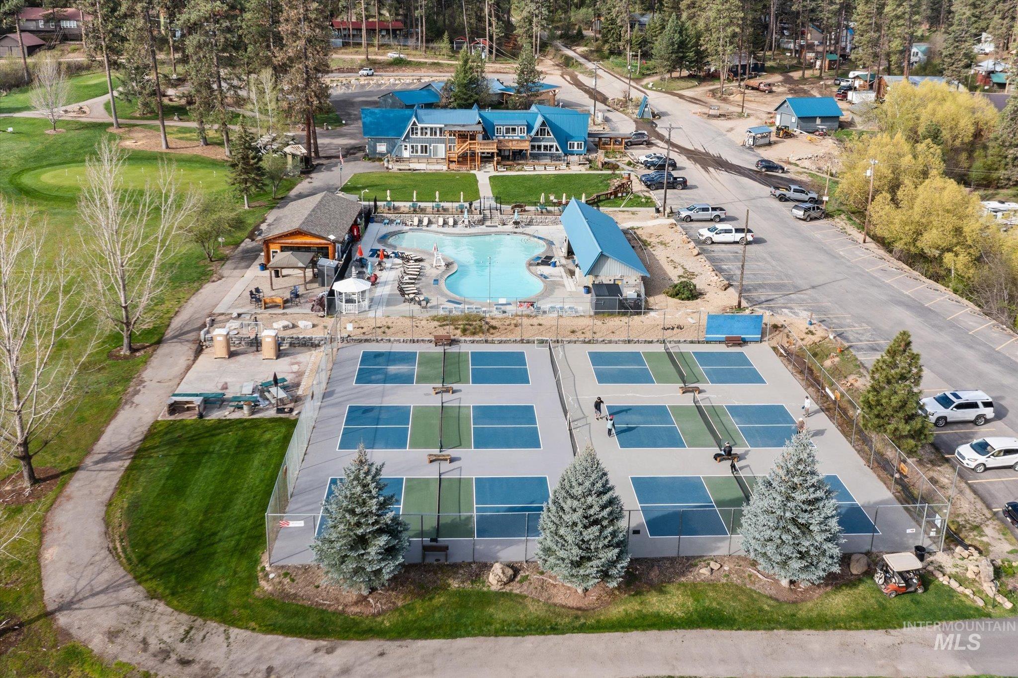 15 Starview Dr., Garden Valley, Idaho 83642, 3 Bedrooms, 2 Bathrooms, Residential For Sale, Price $699,900,MLS 98983171