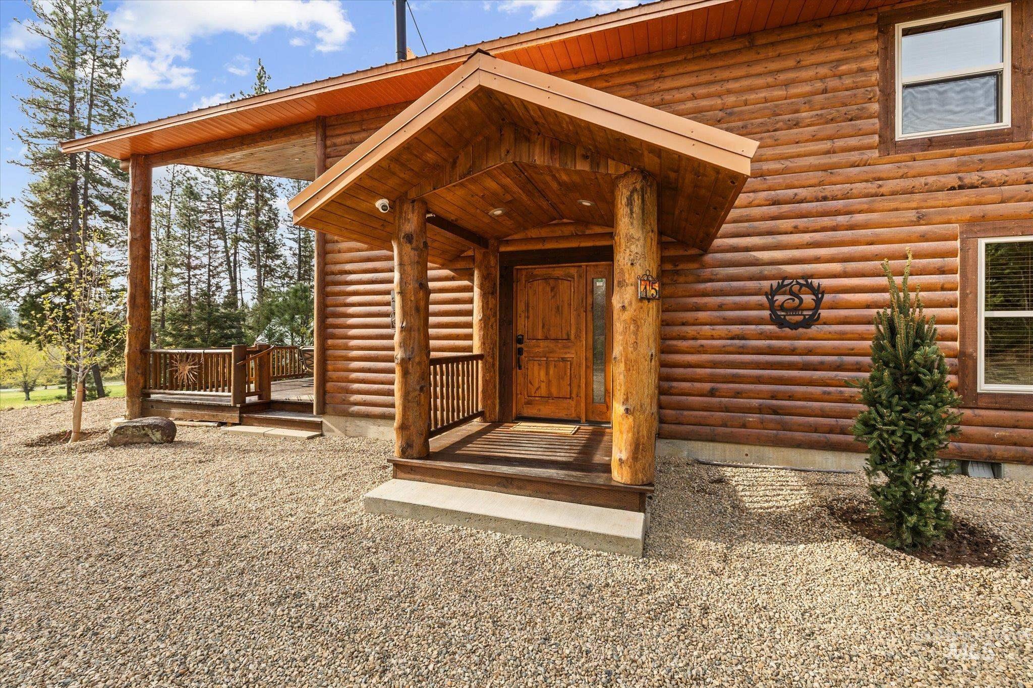 15 Starview Dr., Garden Valley, Idaho 83642, 3 Bedrooms, 2 Bathrooms, Residential For Sale, Price $699,900,MLS 98983171