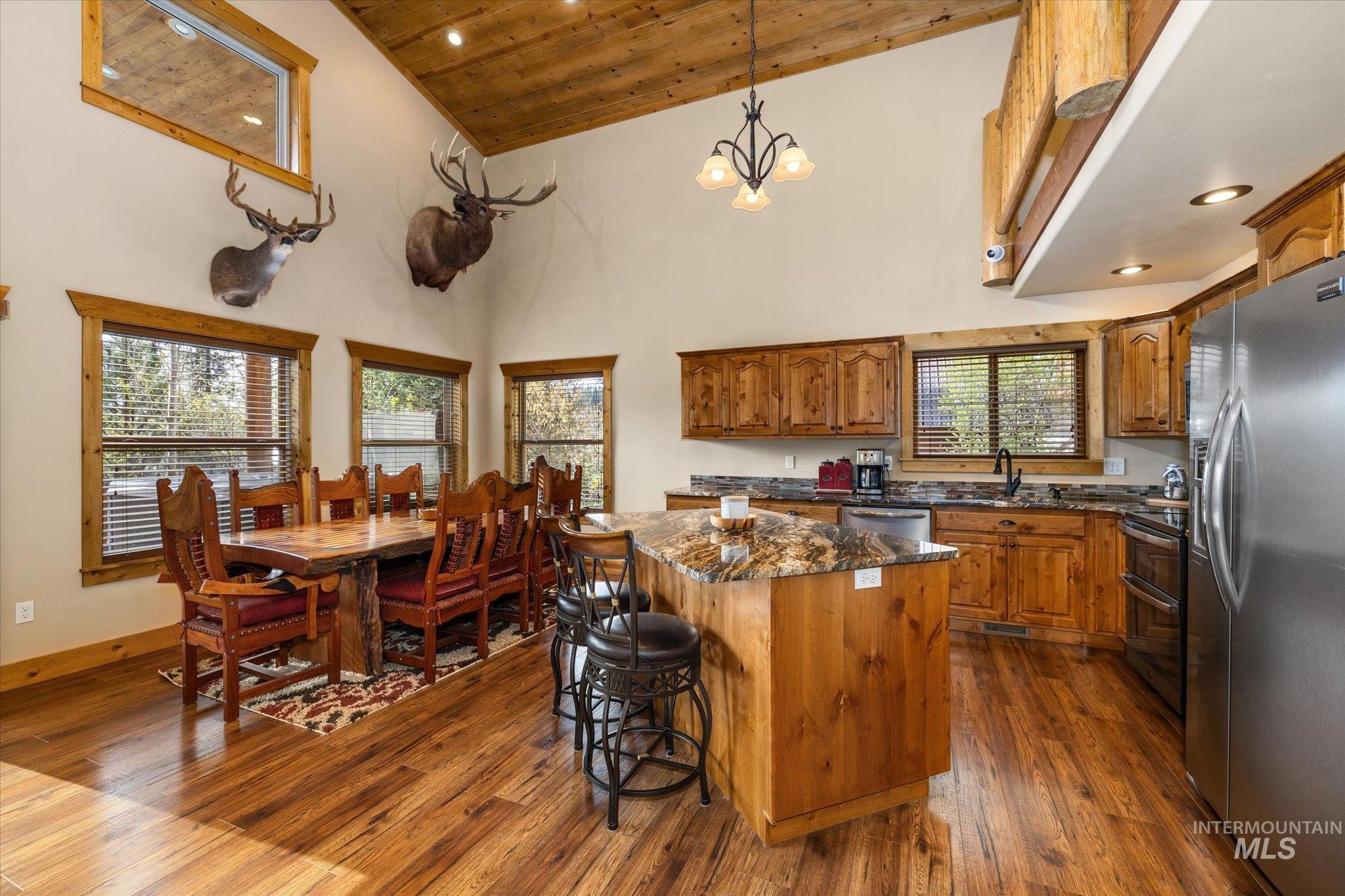 15 Starview Dr., Garden Valley, Idaho 83642, 3 Bedrooms, 2 Bathrooms, Residential For Sale, Price $699,900,MLS 98983171