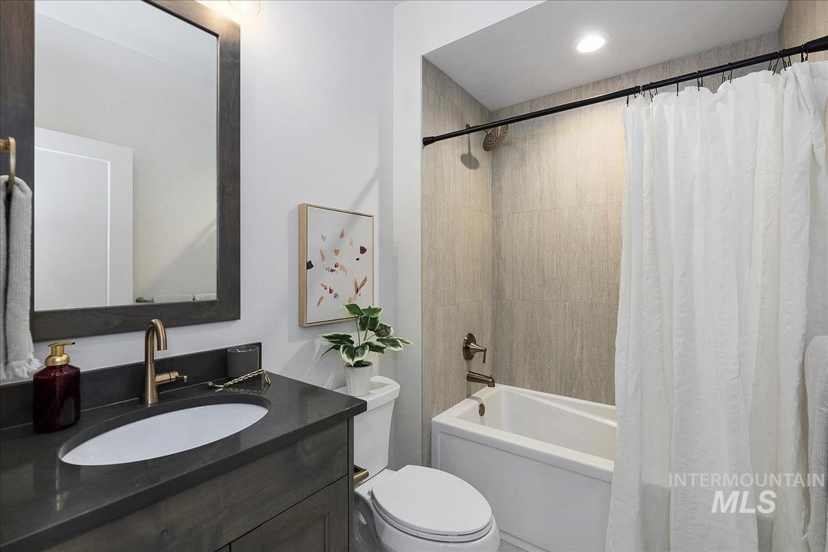 10835 W Barnbougle Ln., Kuna, Idaho 83634, 3 Bedrooms, 3 Bathrooms, Residential For Sale, Price $824,880,MLS 98983172