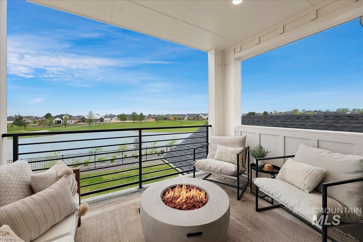 10835 W Barnbougle Ln., Kuna, Idaho 83634, 3 Bedrooms, 3 Bathrooms, Residential For Sale, Price $824,880,MLS 98983172