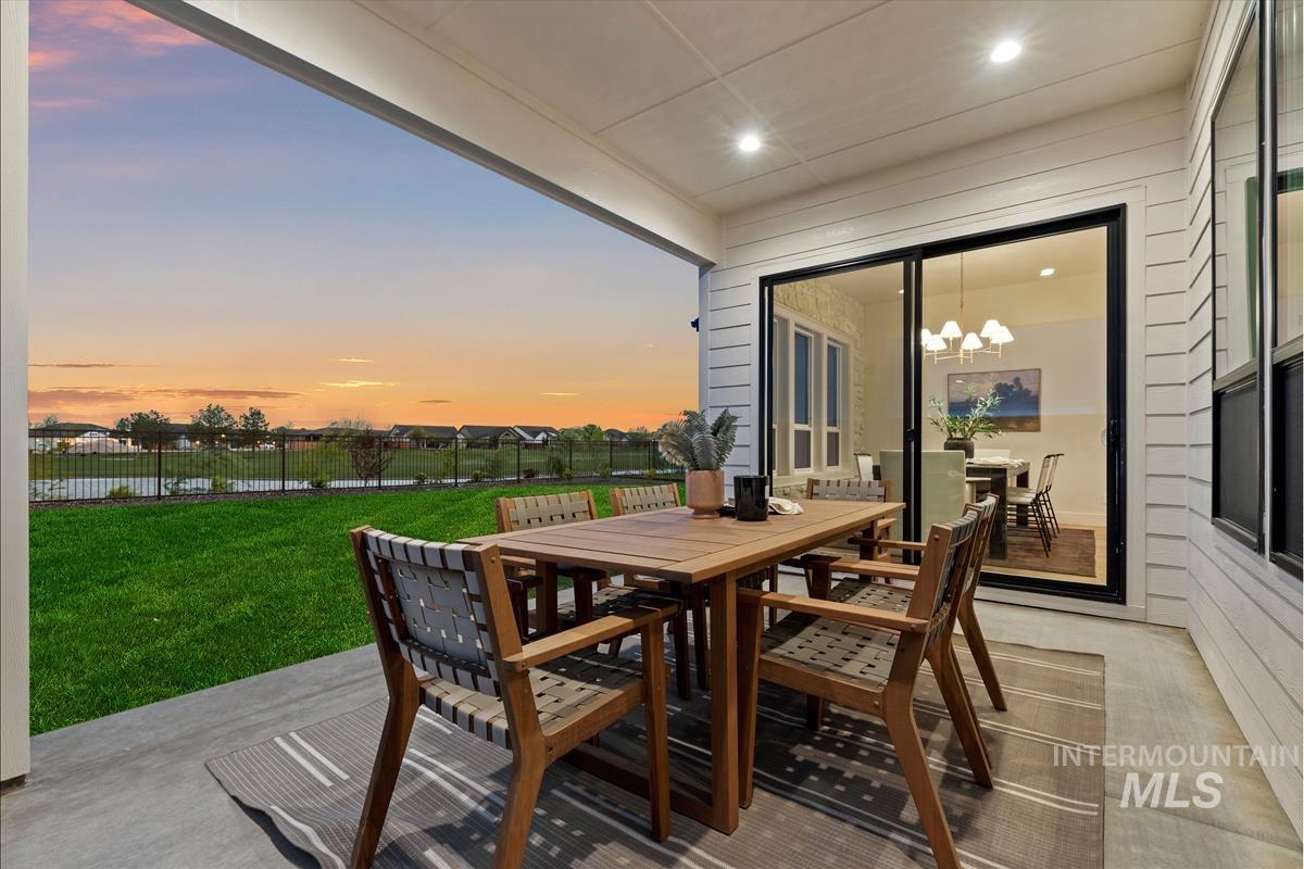 10835 W Barnbougle Ln., Kuna, Idaho 83634, 3 Bedrooms, 3 Bathrooms, Residential For Sale, Price $824,880,MLS 98983172