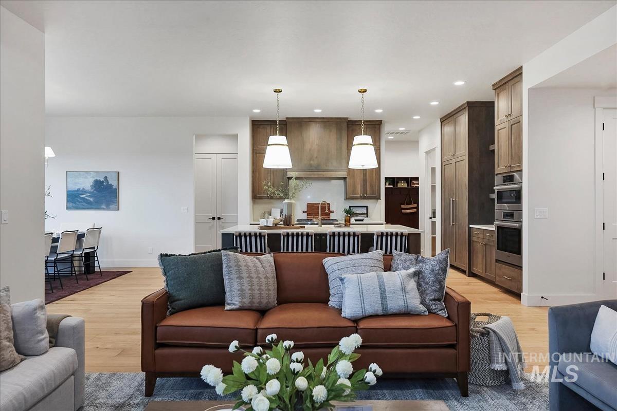 10835 W Barnbougle Ln., Kuna, Idaho 83634, 3 Bedrooms, 3 Bathrooms, Residential For Sale, Price $824,880,MLS 98983172