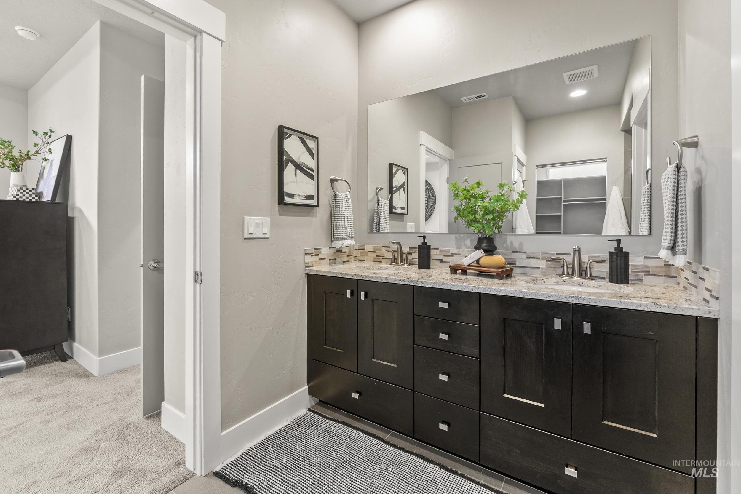 3338 E Exacta Lane, Boise, Idaho 83716, 3 Bedrooms, 3 Bathrooms, Residential For Sale, Price $669,900,MLS 98983173