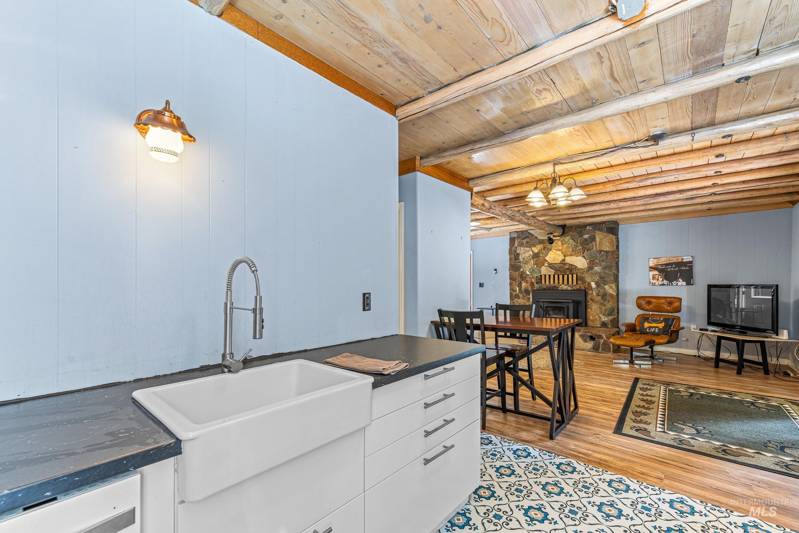 995 Cedar Crest Dr, McCall, Idaho 83638, 3 Bedrooms, 1 Bathroom, Residential For Sale, Price $739,000,MLS 98983174