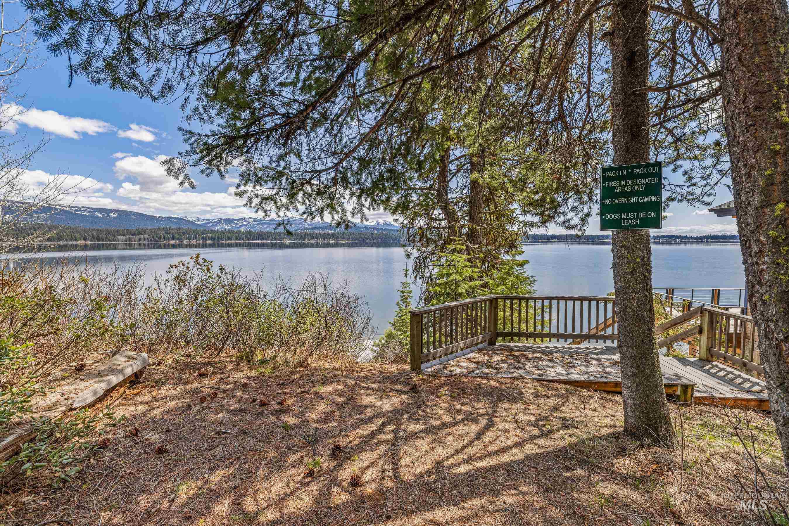 995 Cedar Crest Dr, McCall, Idaho 83638, 3 Bedrooms, 1 Bathroom, Residential For Sale, Price $739,000,MLS 98983174