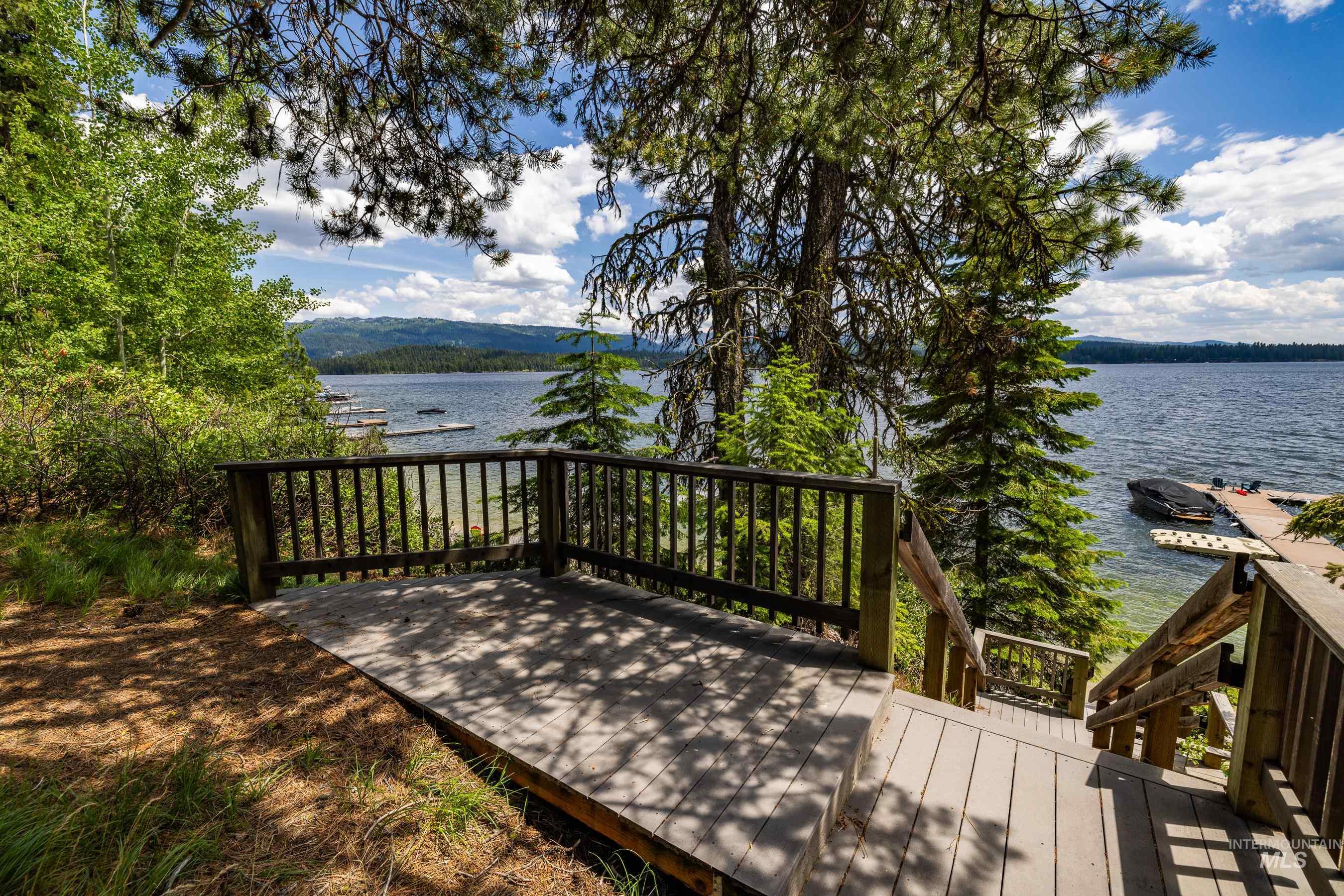 995 Cedar Crest Dr, McCall, Idaho 83638, 3 Bedrooms, 1 Bathroom, Residential For Sale, Price $739,000,MLS 98983174