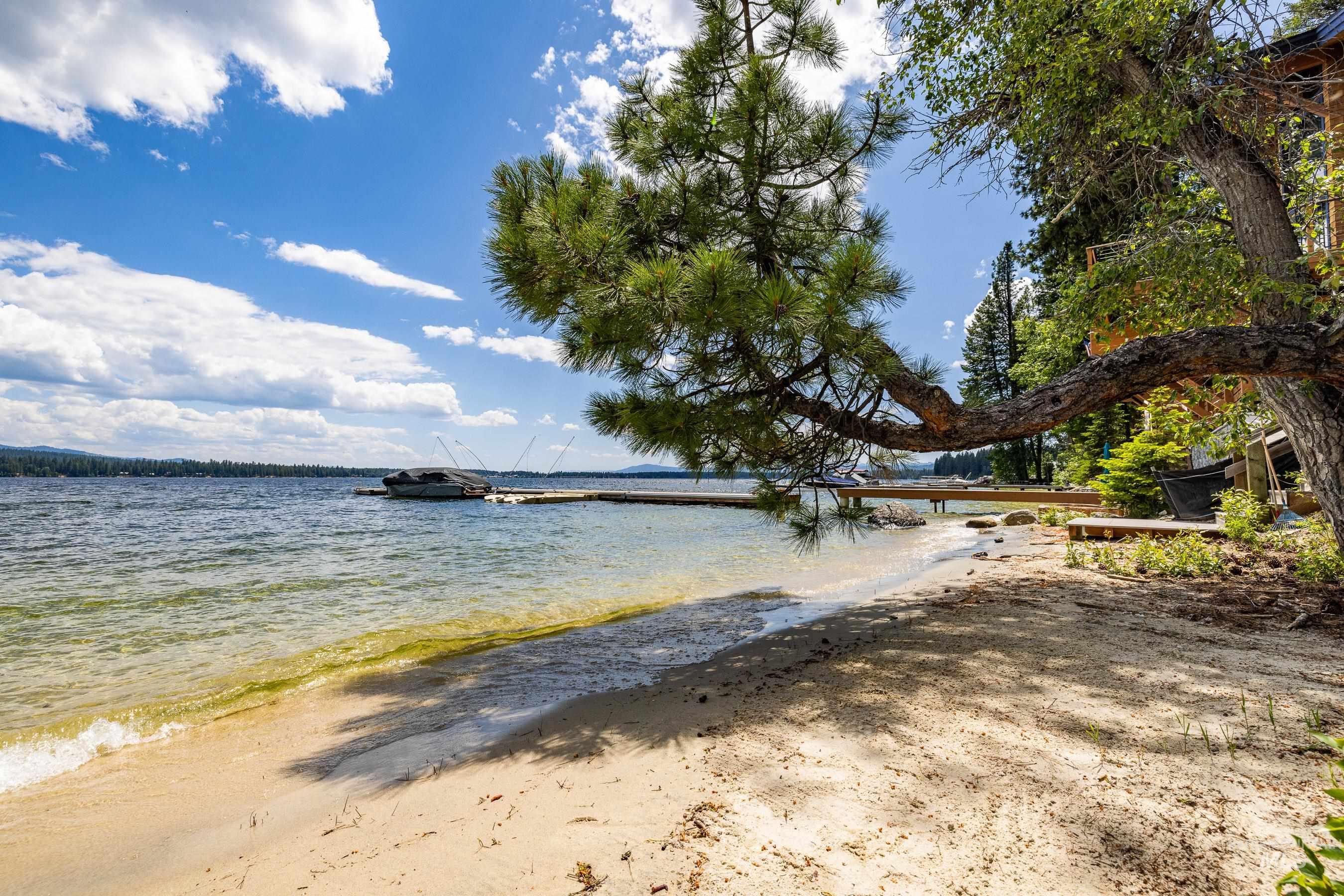 995 Cedar Crest Dr, McCall, Idaho 83638, 3 Bedrooms, 1 Bathroom, Residential For Sale, Price $739,000,MLS 98983174