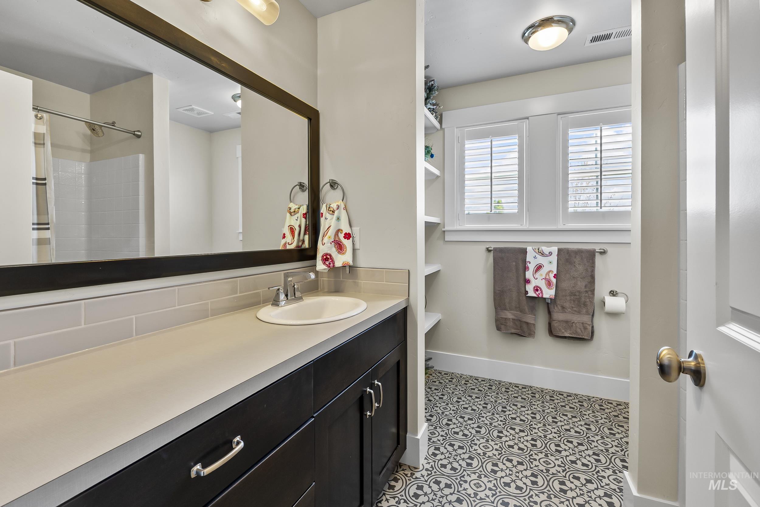 5993 N Botticelli Ave, Meridian, Idaho 83646, 3 Bedrooms, 3 Bathrooms, Residential For Sale, Price $788,000, 98983175