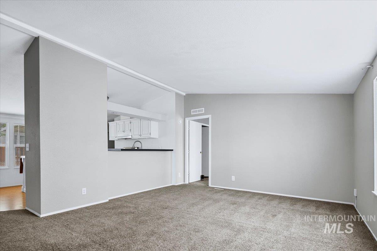 9644 W Woodland Ln, Boise, Idaho 83704, 3 Bedrooms, 2 Bathrooms, Residential For Sale, Price $159,900, 98983176