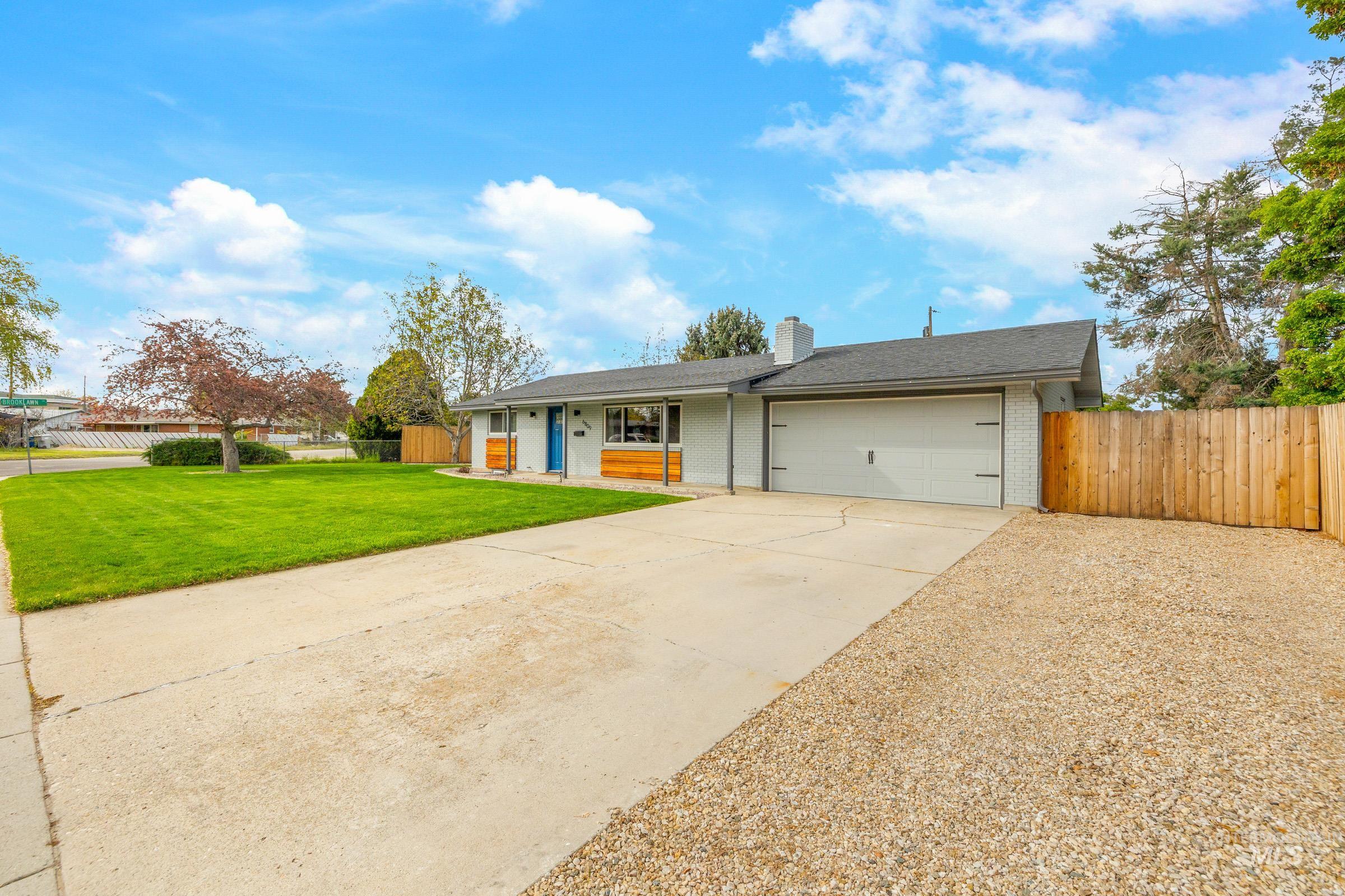 6809 W Brentwood Dr, Boise, Idaho 83709, 4 Bedrooms, 2 Bathrooms, Residential For Sale, Price $564,900,MLS 98983177
