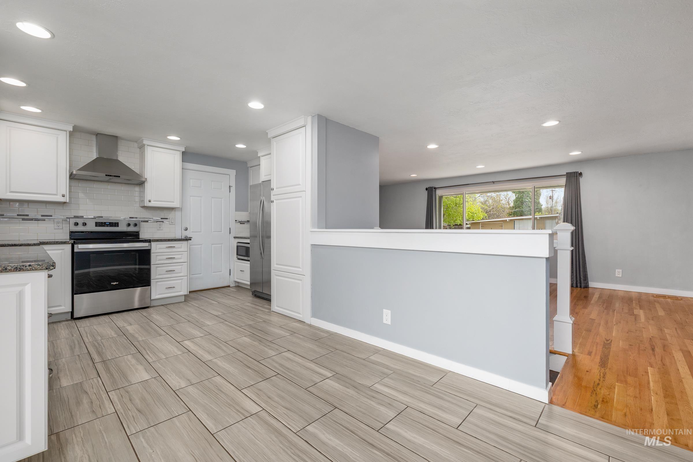 6809 W Brentwood Dr, Boise, Idaho 83709, 4 Bedrooms, 2 Bathrooms, Residential For Sale, Price $564,900,MLS 98983177