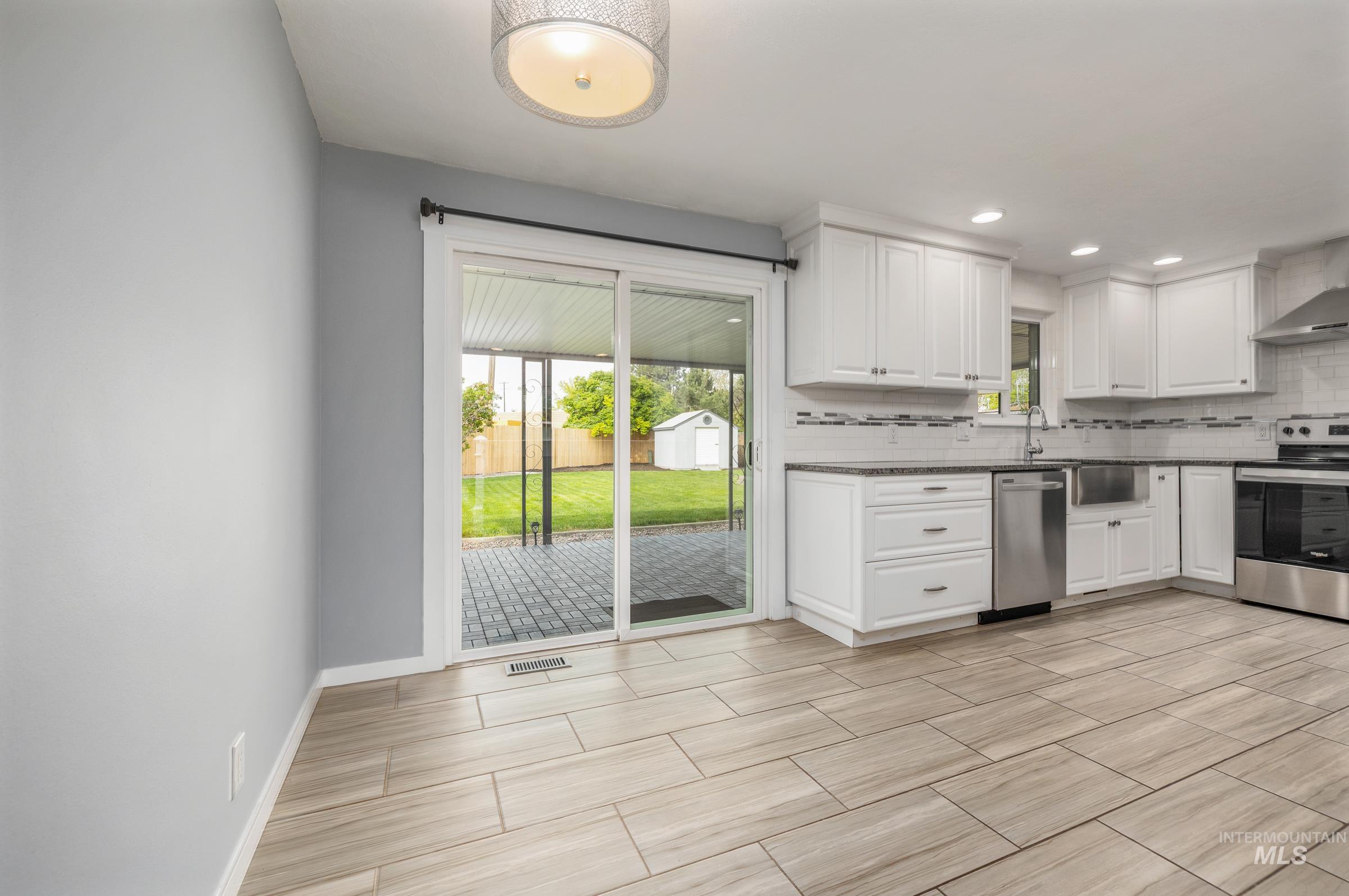 6809 W Brentwood Dr, Boise, Idaho 83709, 4 Bedrooms, 2 Bathrooms, Residential For Sale, Price $564,900,MLS 98983177