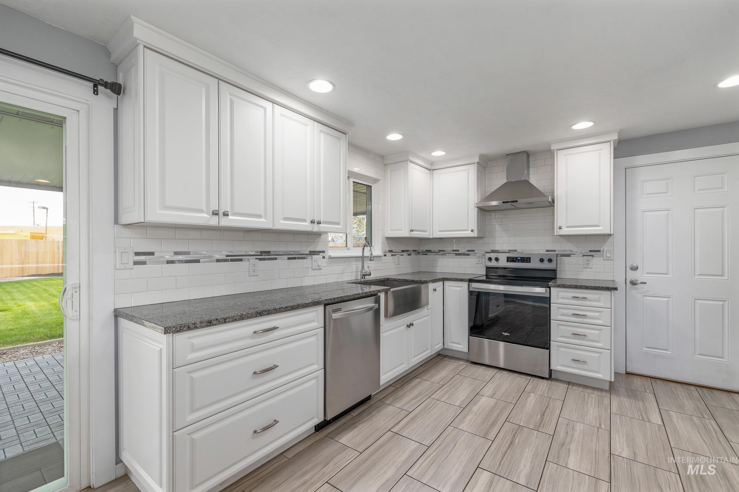 6809 W Brentwood Dr, Boise, Idaho 83709, 4 Bedrooms, 2 Bathrooms, Residential For Sale, Price $564,900,MLS 98983177