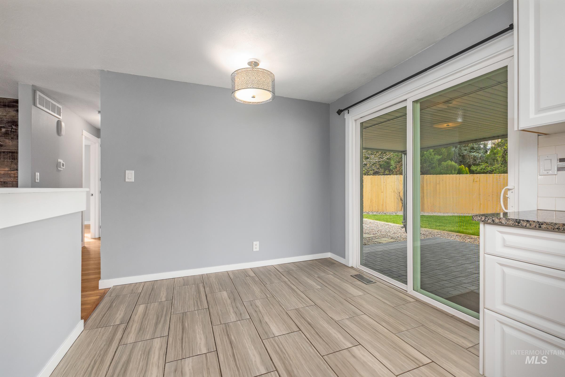 6809 W Brentwood Dr, Boise, Idaho 83709, 4 Bedrooms, 2 Bathrooms, Residential For Sale, Price $564,900,MLS 98983177