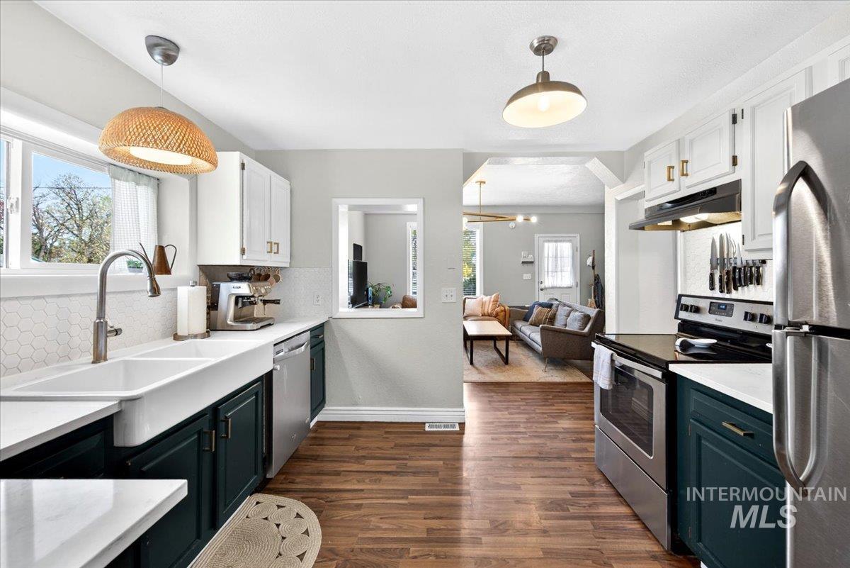 3101 W Targee St, Boise, Idaho 83705, 3 Bedrooms, 2 Bathrooms, Residential For Sale, Price $485,000,MLS 98983178