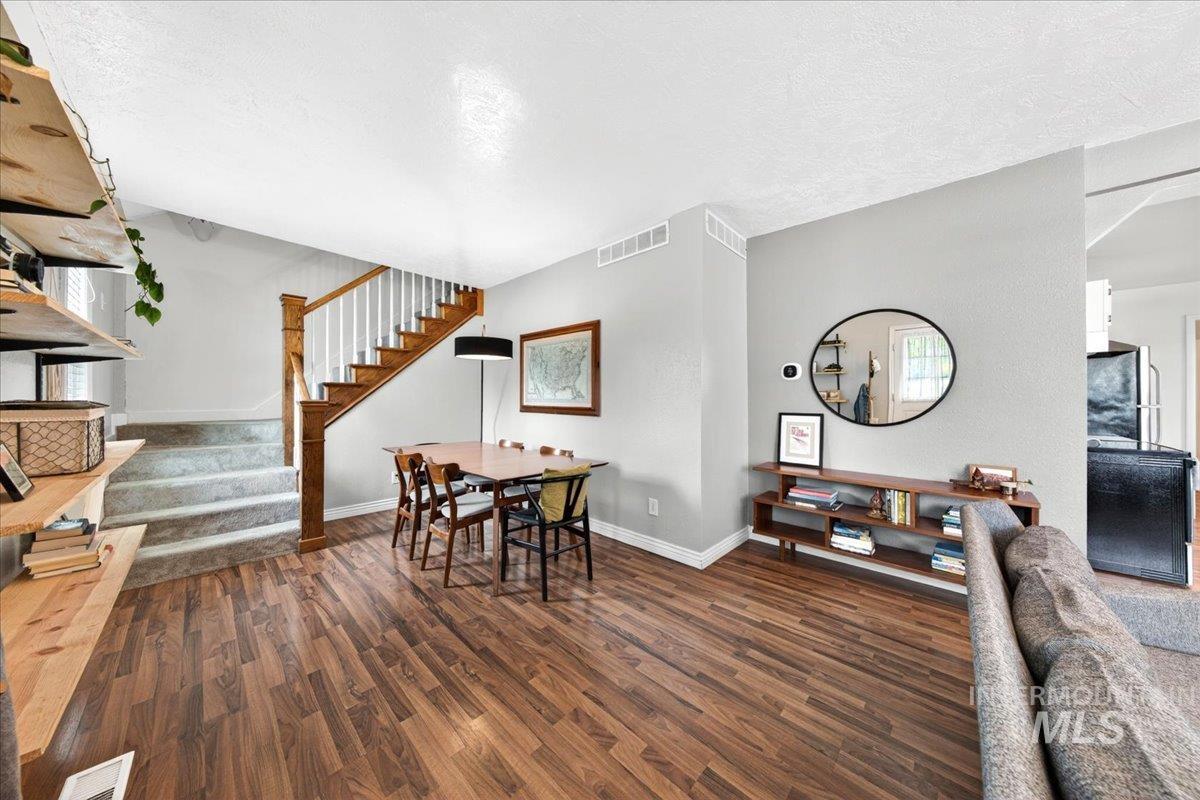 3101 W Targee St, Boise, Idaho 83705, 3 Bedrooms, 2 Bathrooms, Residential For Sale, Price $485,000,MLS 98983178