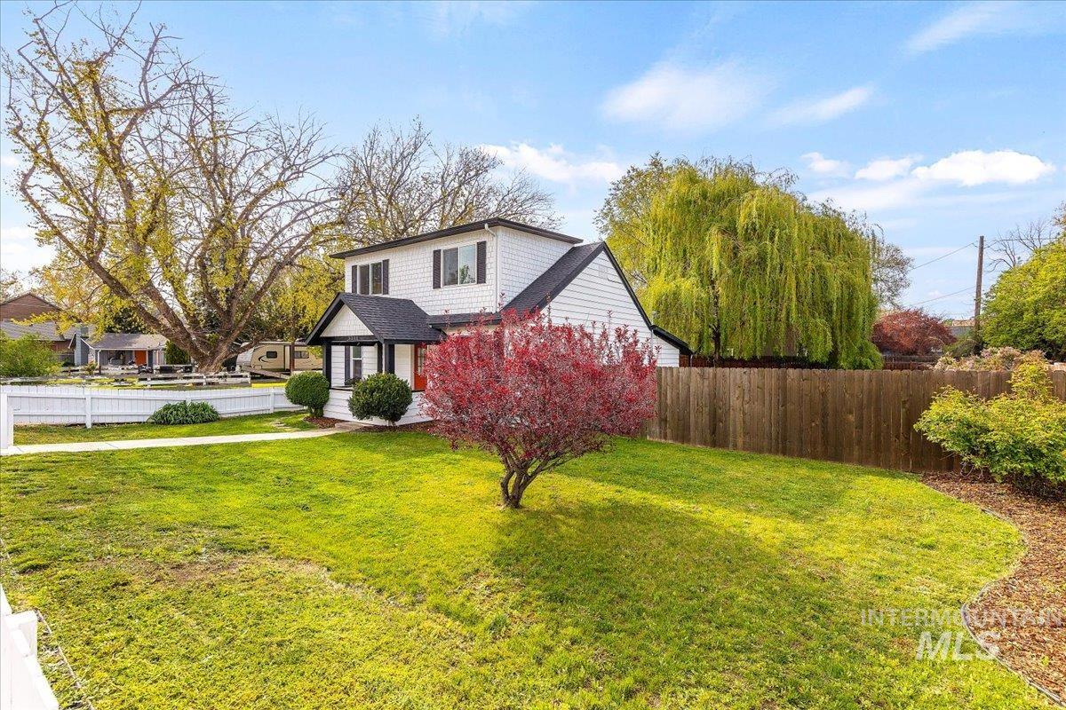 3101 W Targee St, Boise, Idaho 83705, 3 Bedrooms, 2 Bathrooms, Residential For Sale, Price $485,000,MLS 98983178