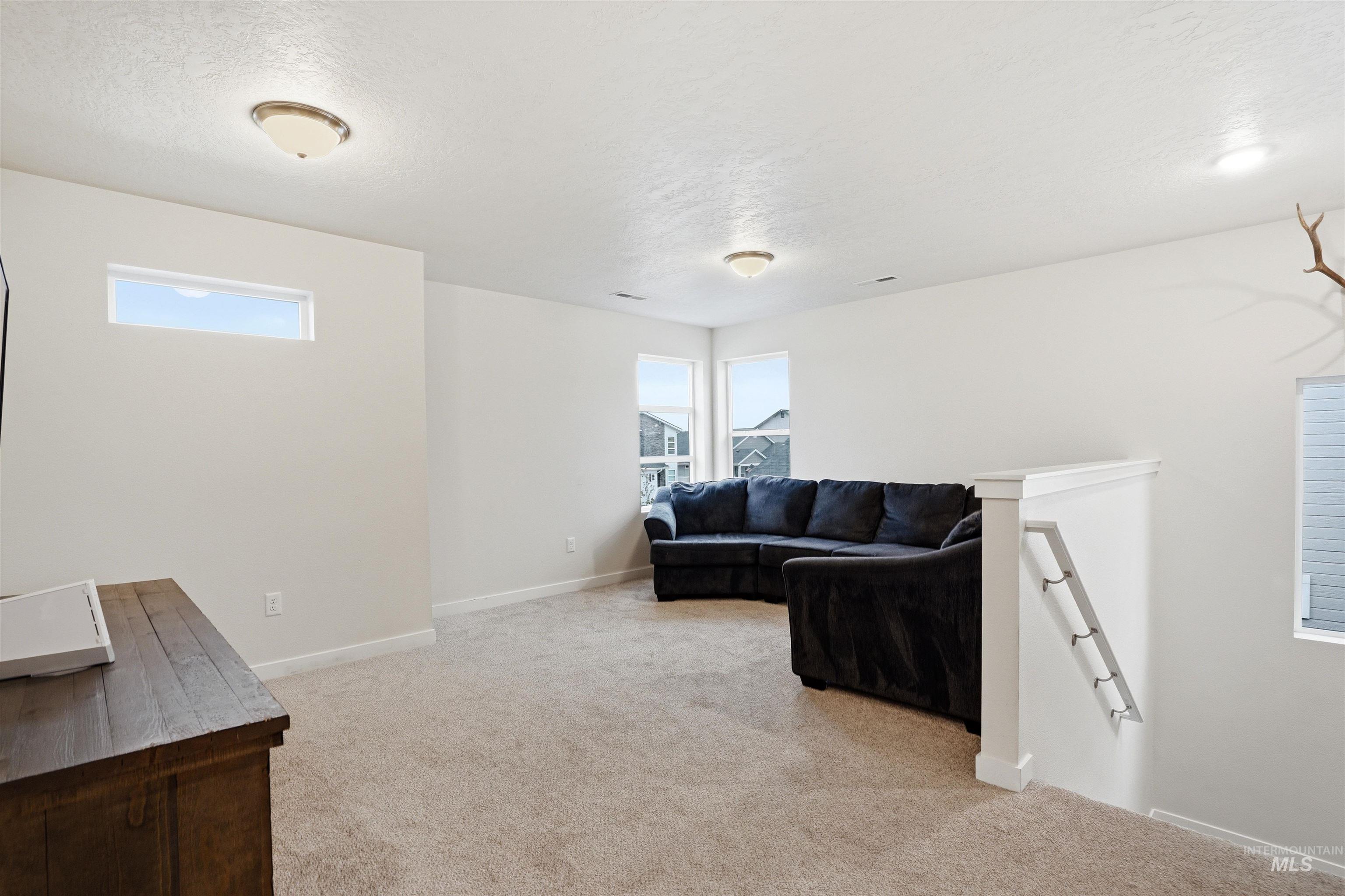 10199 W Gladiola St, Star, Idaho 83669, 4 Bedrooms, 3 Bathrooms, Residential For Sale, Price $559,000,MLS 98983179
