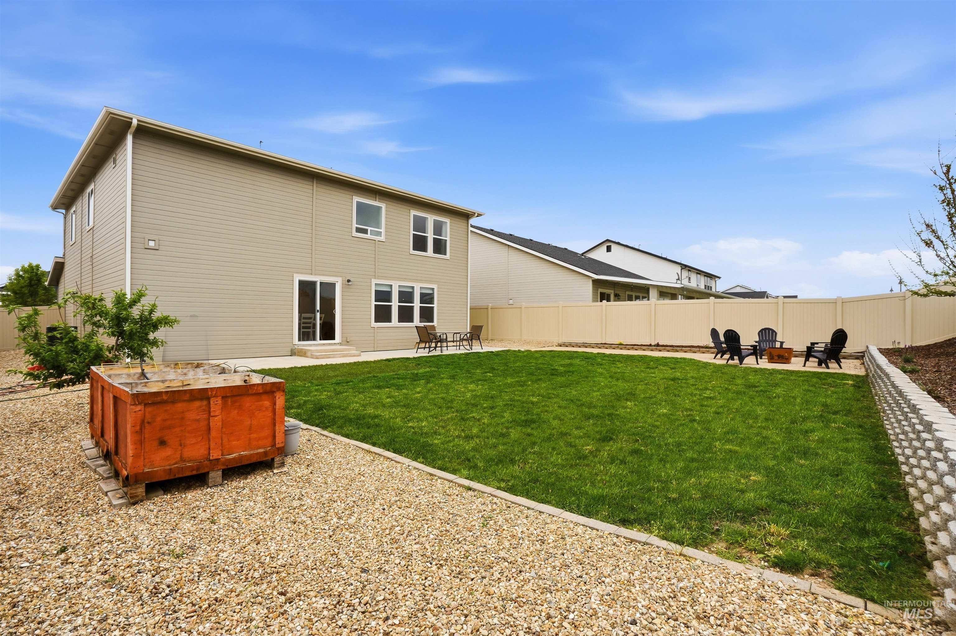 10199 W Gladiola St, Star, Idaho 83669, 4 Bedrooms, 3 Bathrooms, Residential For Sale, Price $559,000,MLS 98983179