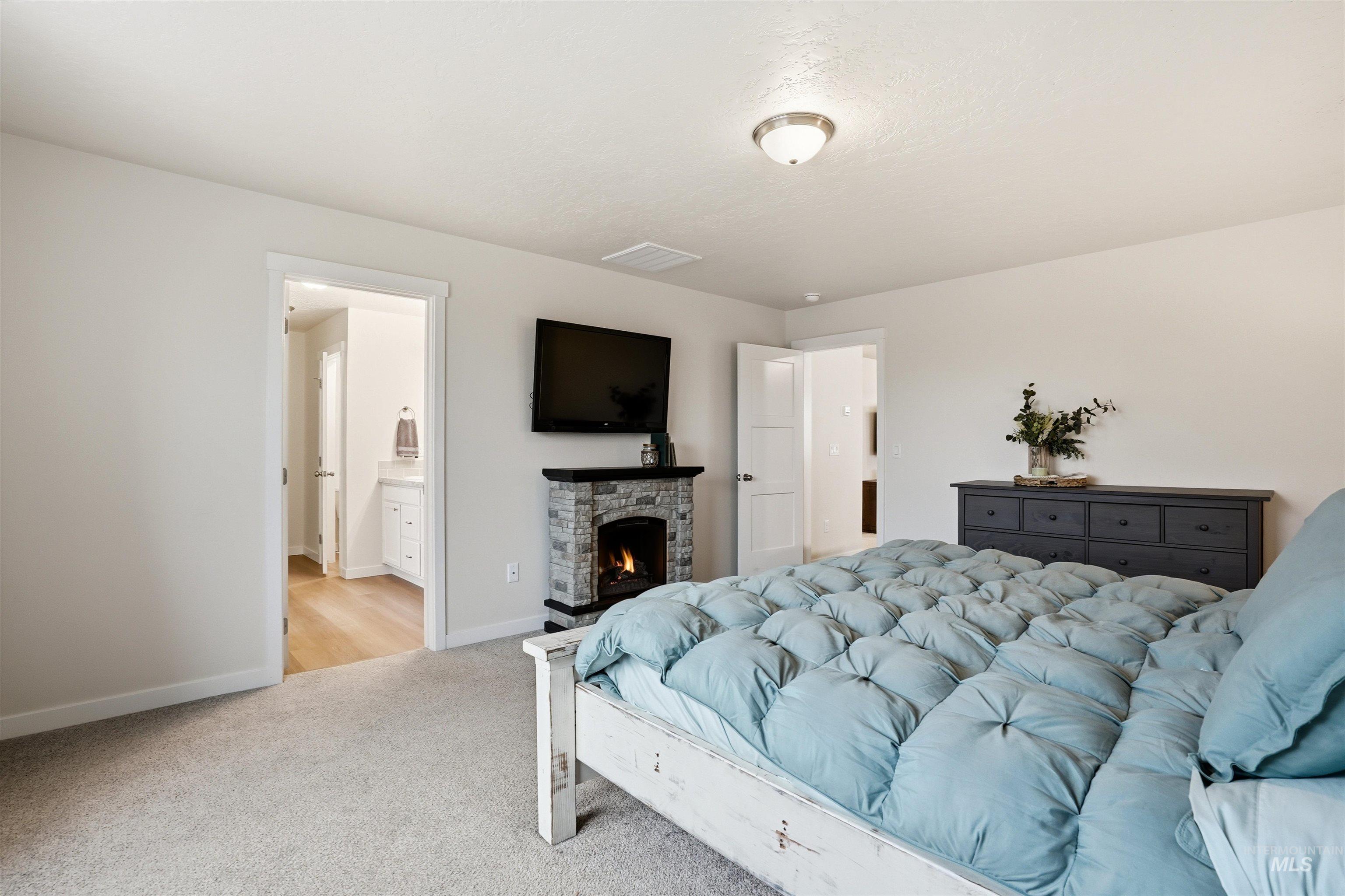 10199 W Gladiola St, Star, Idaho 83669, 4 Bedrooms, 3 Bathrooms, Residential For Sale, Price $559,000,MLS 98983179