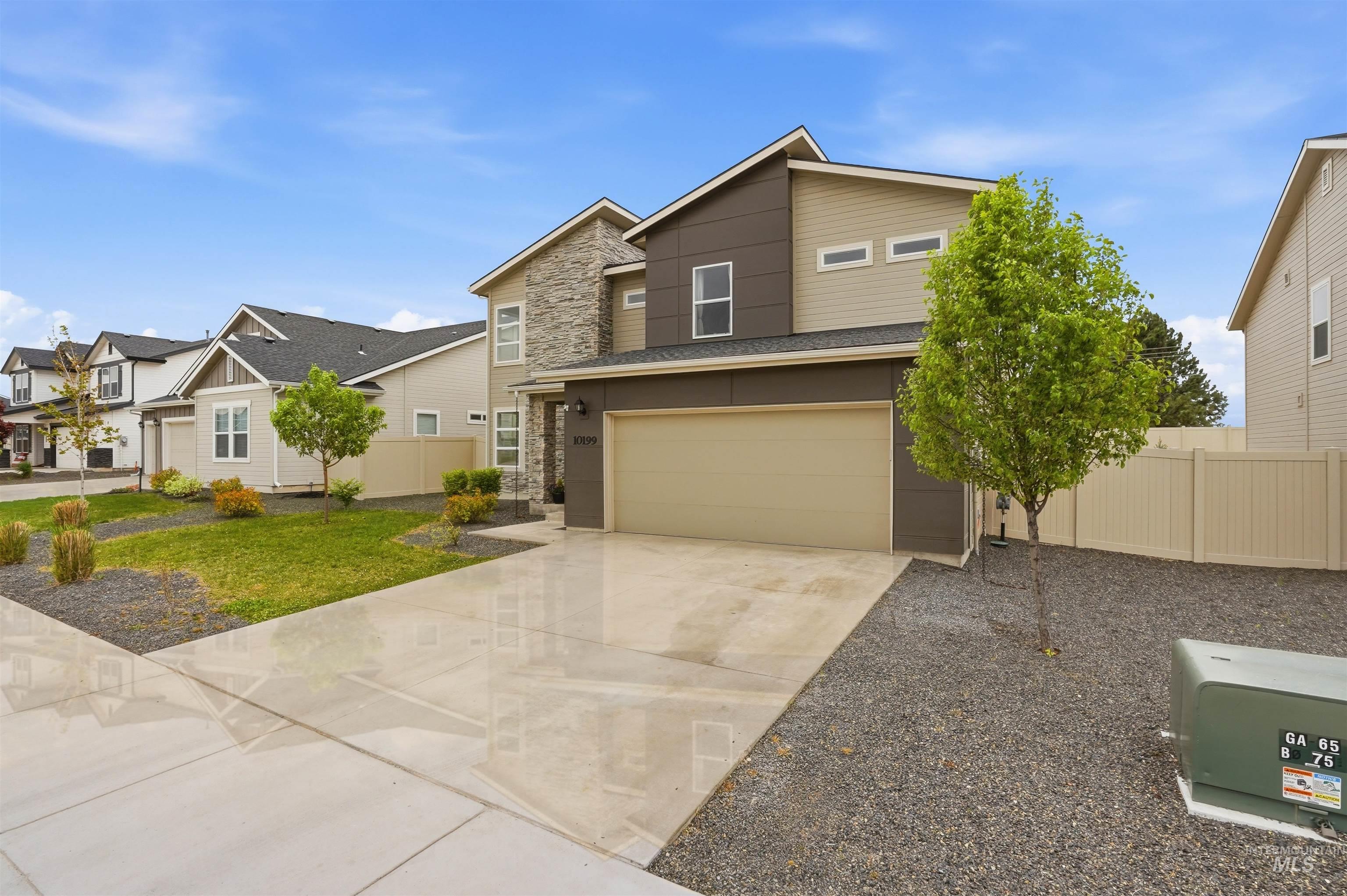 10199 W Gladiola St, Star, Idaho 83669, 4 Bedrooms, 3 Bathrooms, Residential For Sale, Price $559,000,MLS 98983179