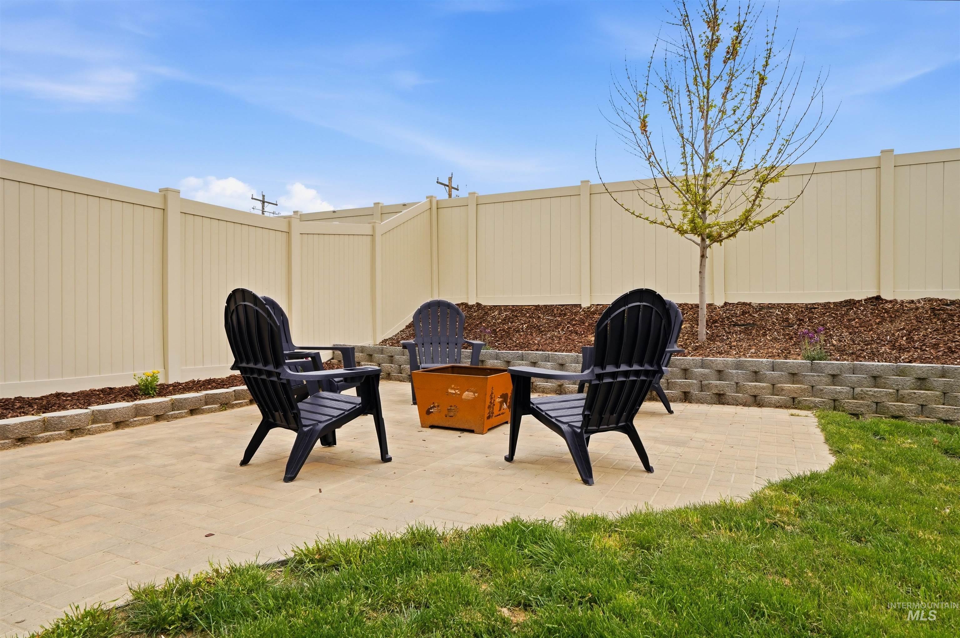 10199 W Gladiola St, Star, Idaho 83669, 4 Bedrooms, 3 Bathrooms, Residential For Sale, Price $559,000,MLS 98983179