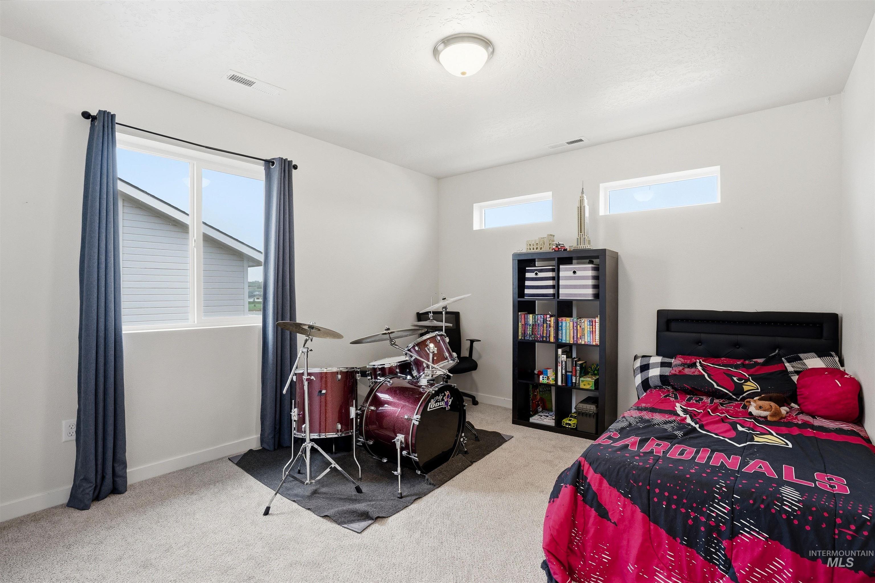 10199 W Gladiola St, Star, Idaho 83669, 4 Bedrooms, 3 Bathrooms, Residential For Sale, Price $559,000,MLS 98983179