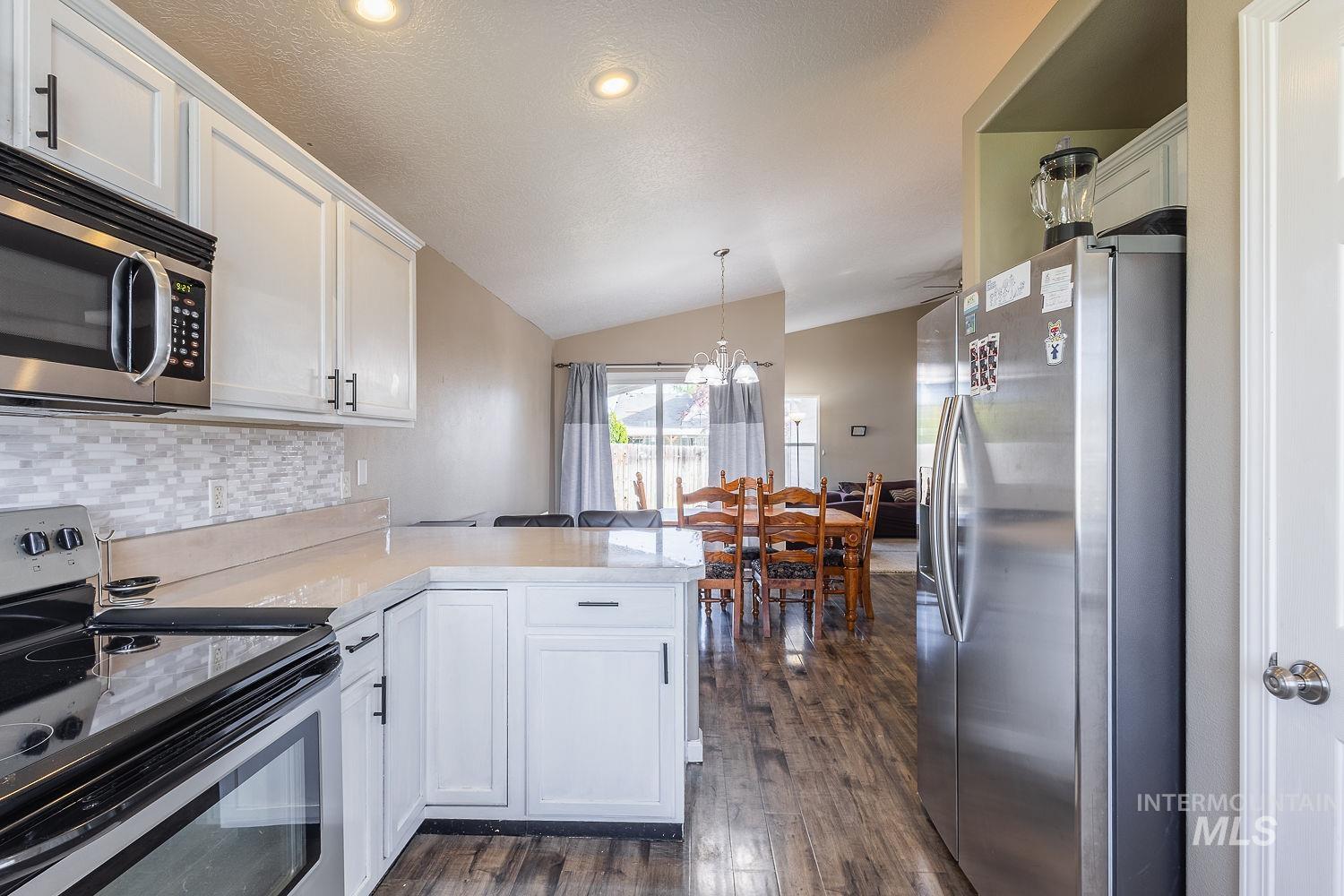 14288 Blue Ridge St, Caldwell, Idaho 83607, 3 Bedrooms, 2 Bathrooms, Residential For Sale, Price $365,000,MLS 98983180