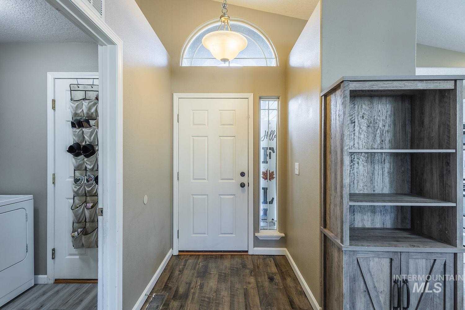 14288 Blue Ridge St, Caldwell, Idaho 83607, 3 Bedrooms, 2 Bathrooms, Residential For Sale, Price $365,000,MLS 98983180