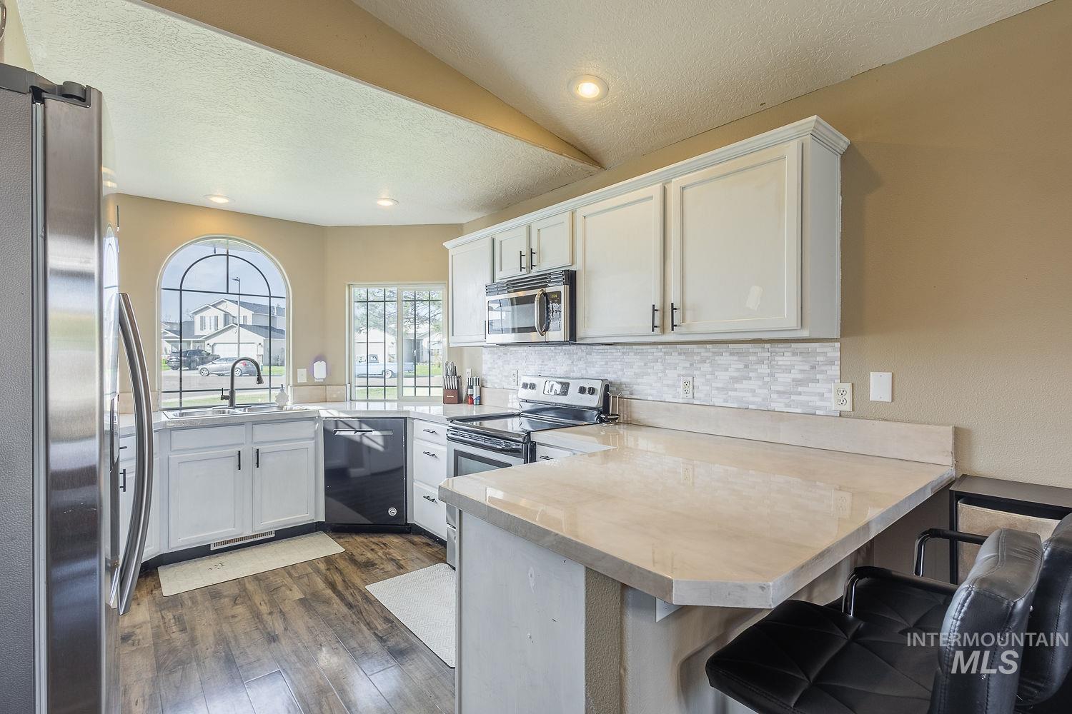 14288 Blue Ridge St, Caldwell, Idaho 83607, 3 Bedrooms, 2 Bathrooms, Residential For Sale, Price $365,000,MLS 98983180