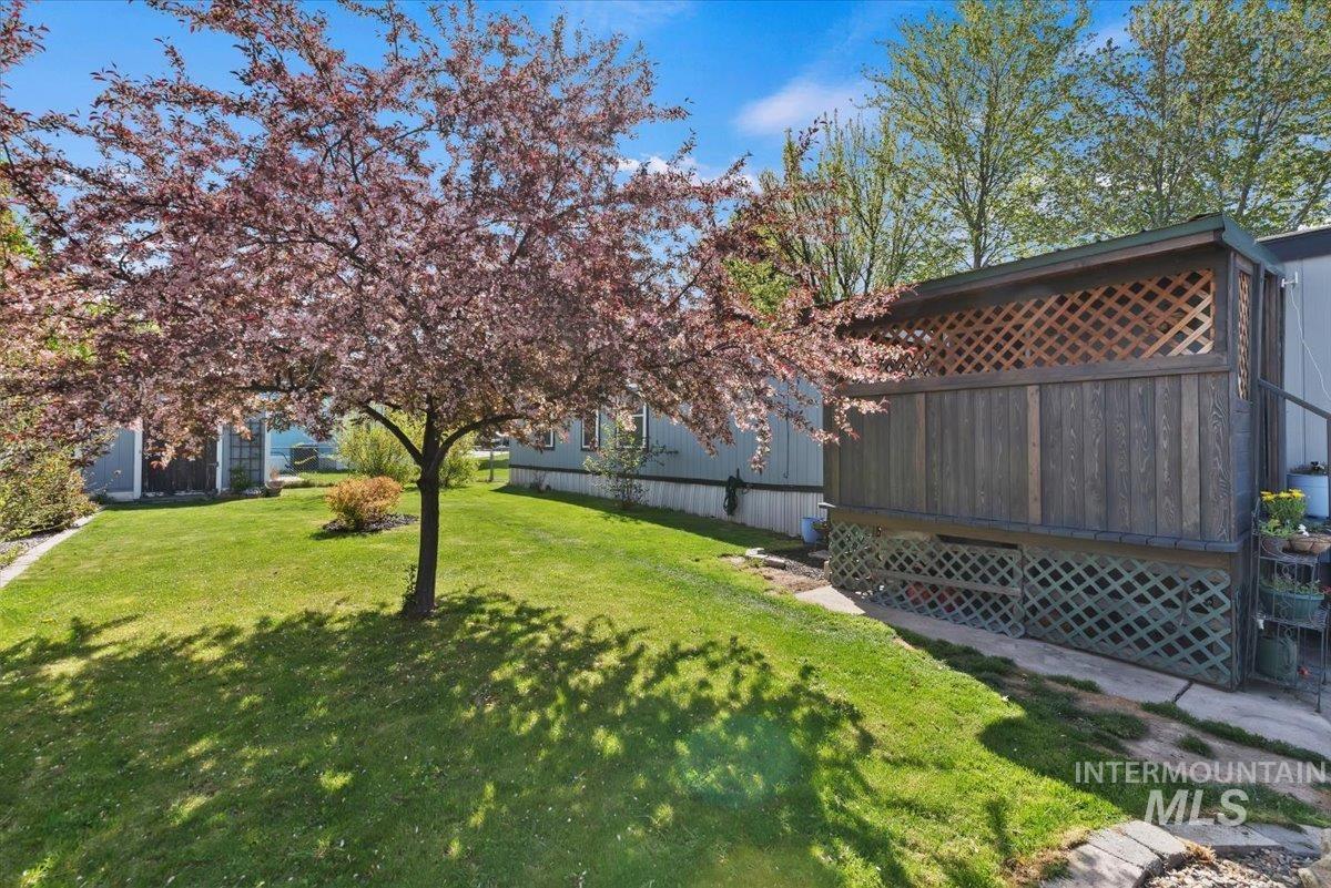 714 Round Valley St, Nampa, Idaho 83687, 2 Bedrooms, 2 Bathrooms, Residential For Sale, Price $129,900,MLS 98983181
