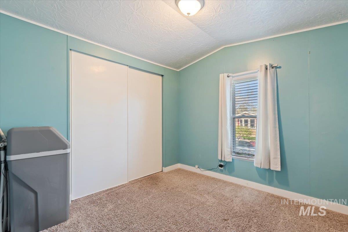 714 Round Valley St, Nampa, Idaho 83687, 2 Bedrooms, 2 Bathrooms, Residential For Sale, Price $129,900,MLS 98983181