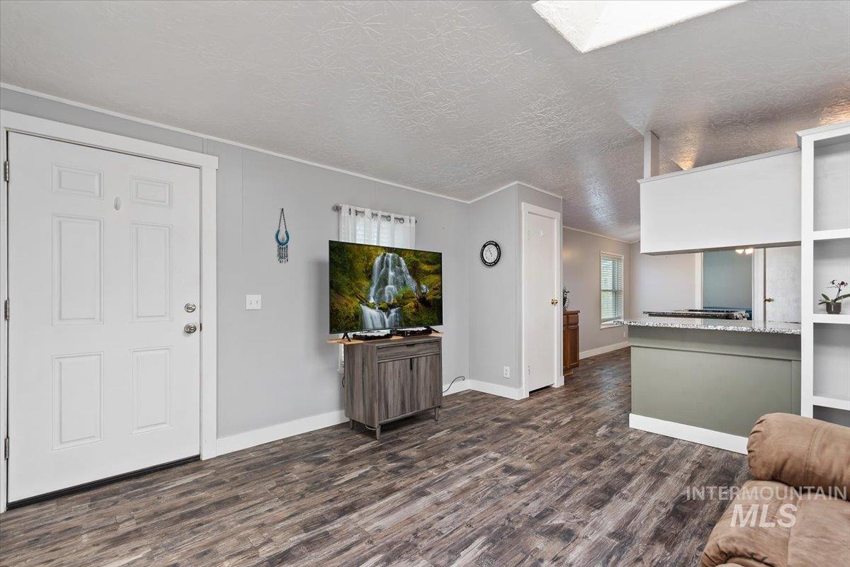 714 Round Valley St, Nampa, Idaho 83687, 2 Bedrooms, 2 Bathrooms, Residential For Sale, Price $129,900, 98983181