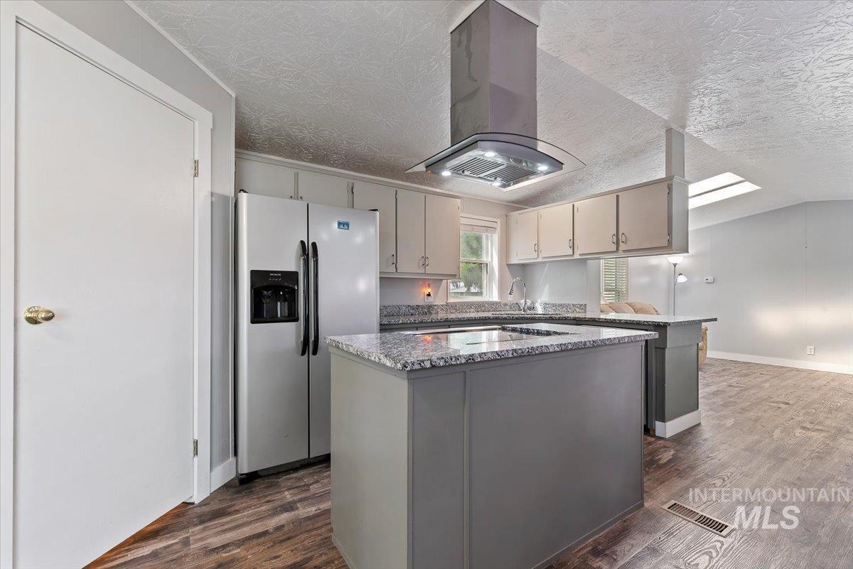 714 Round Valley St, Nampa, Idaho 83687, 2 Bedrooms, 2 Bathrooms, Residential For Sale, Price $129,900, 98983181